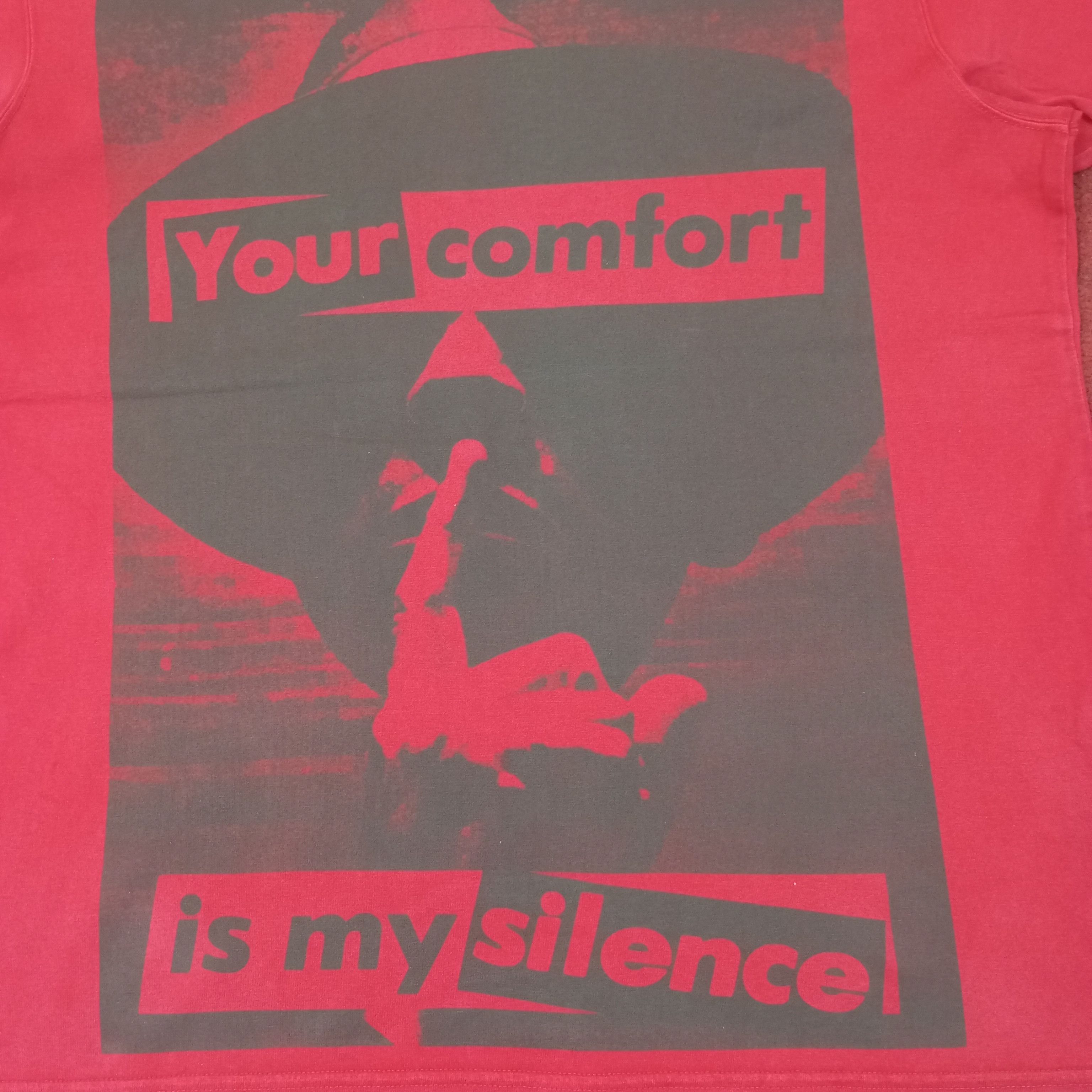 Barbara Kruger Barbara Kruger x Uniqlo Japanese Brand Tshirt c223n20 Size US L / EU 52-54 / 3 - 2 Thumbnail