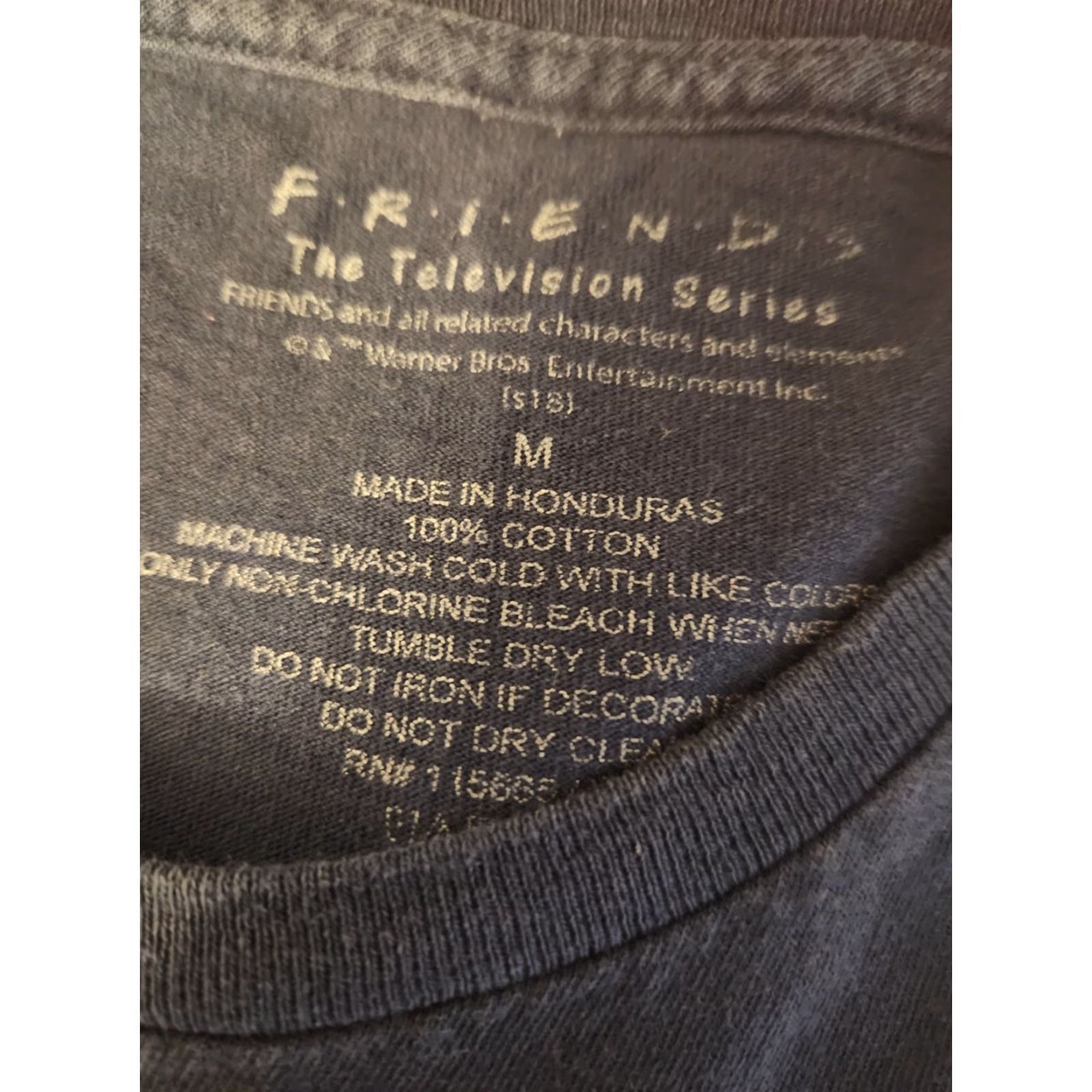 Vintage Friends T-Shirt Navy Blue Group Photo Graphic Print Crew Neck Short Sleeve Size M Men Size US M / EU 48-50 / 2 - 2 Thumbnail
