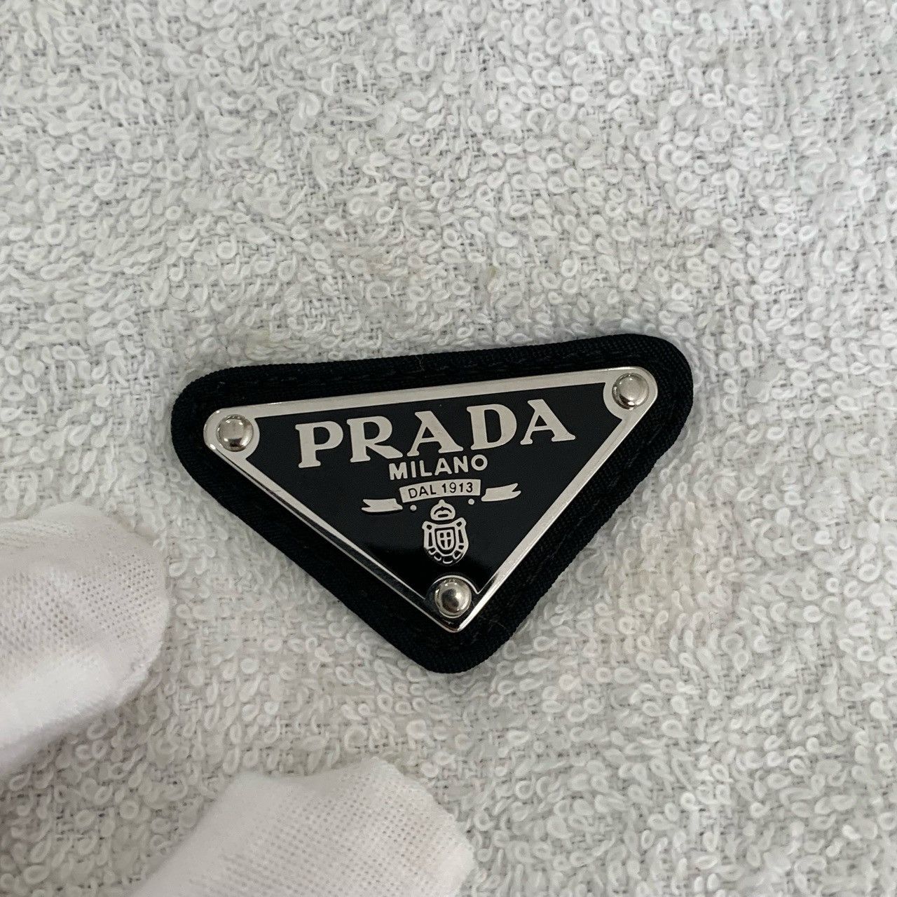 Prada Prada 21SS White Terry Cotton Casual Shorts K26WX Size 26" / US 2 / IT 38 - 8 Thumbnail