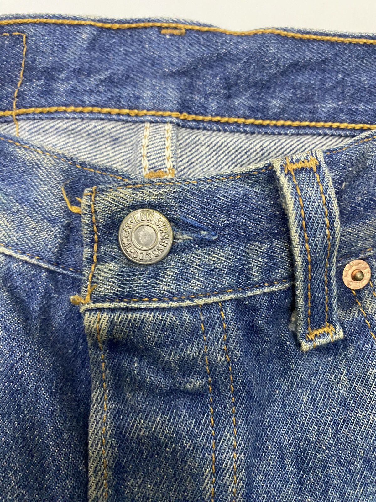 Levi's RARE🔥VTG LEVIS 501 BAGGY JEANS DISTRESSED DENIM Size US 32 / EU 48 - 11 Thumbnail