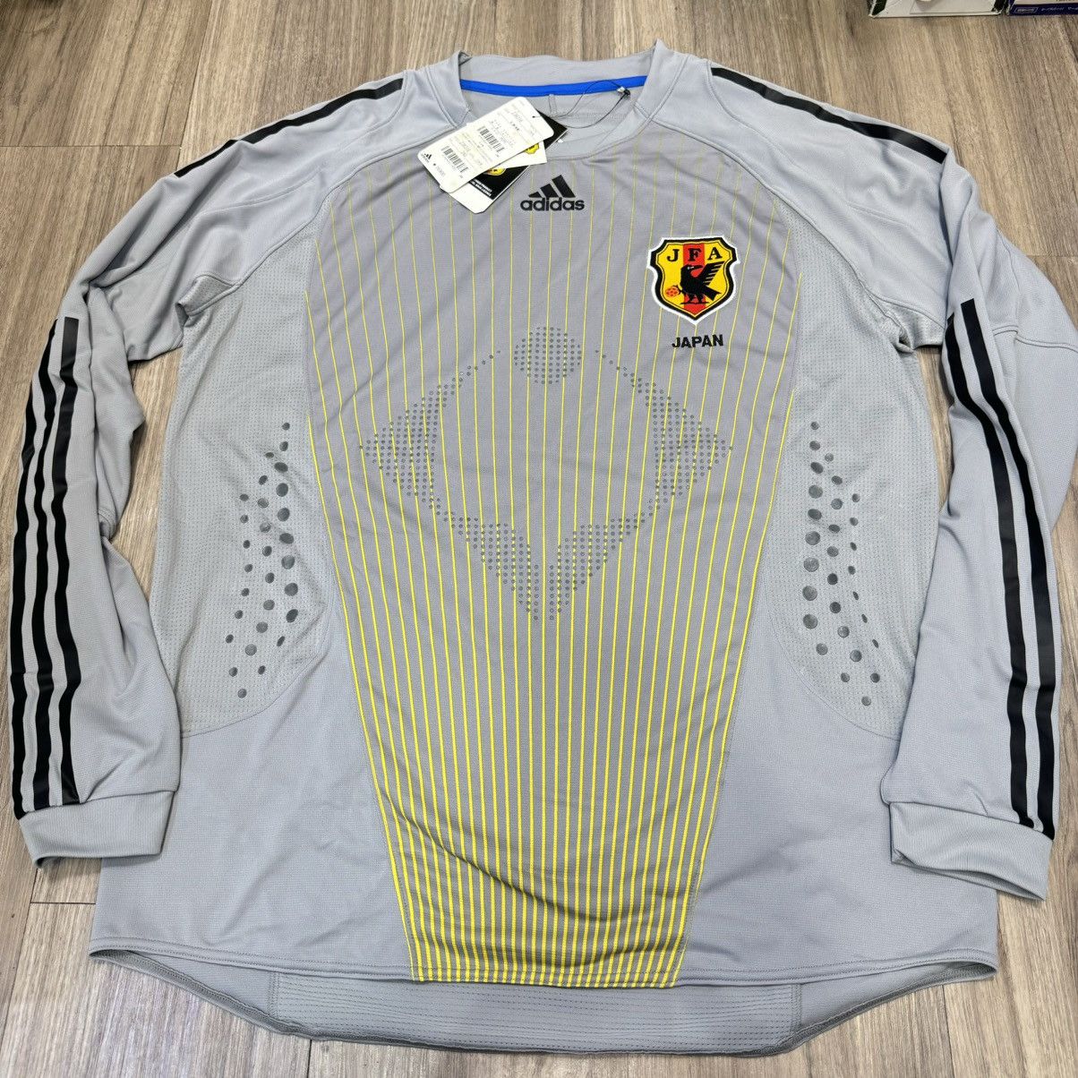 Adidas Japan 08/09 player issue gk goalkeeper shirt (bnwt) Size US L / EU 52-54 / 3 - 1 Thumbnail