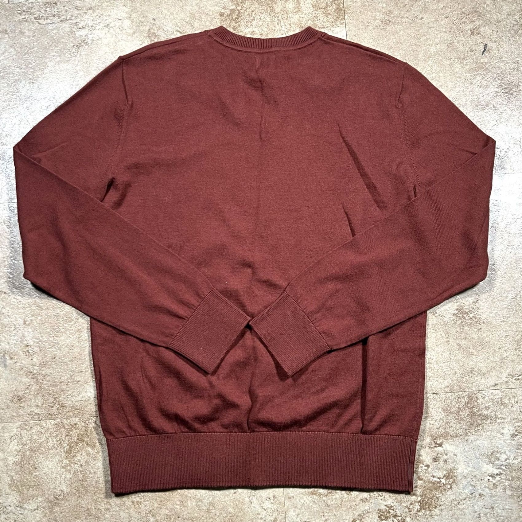 Gap VINTAGE? NO. New Gap Sweater Pullover Men Small Brown Knit V Neck Long Sleeve Shirt? Size US S / EU 44-46 / 1 - 5 Thumbnail