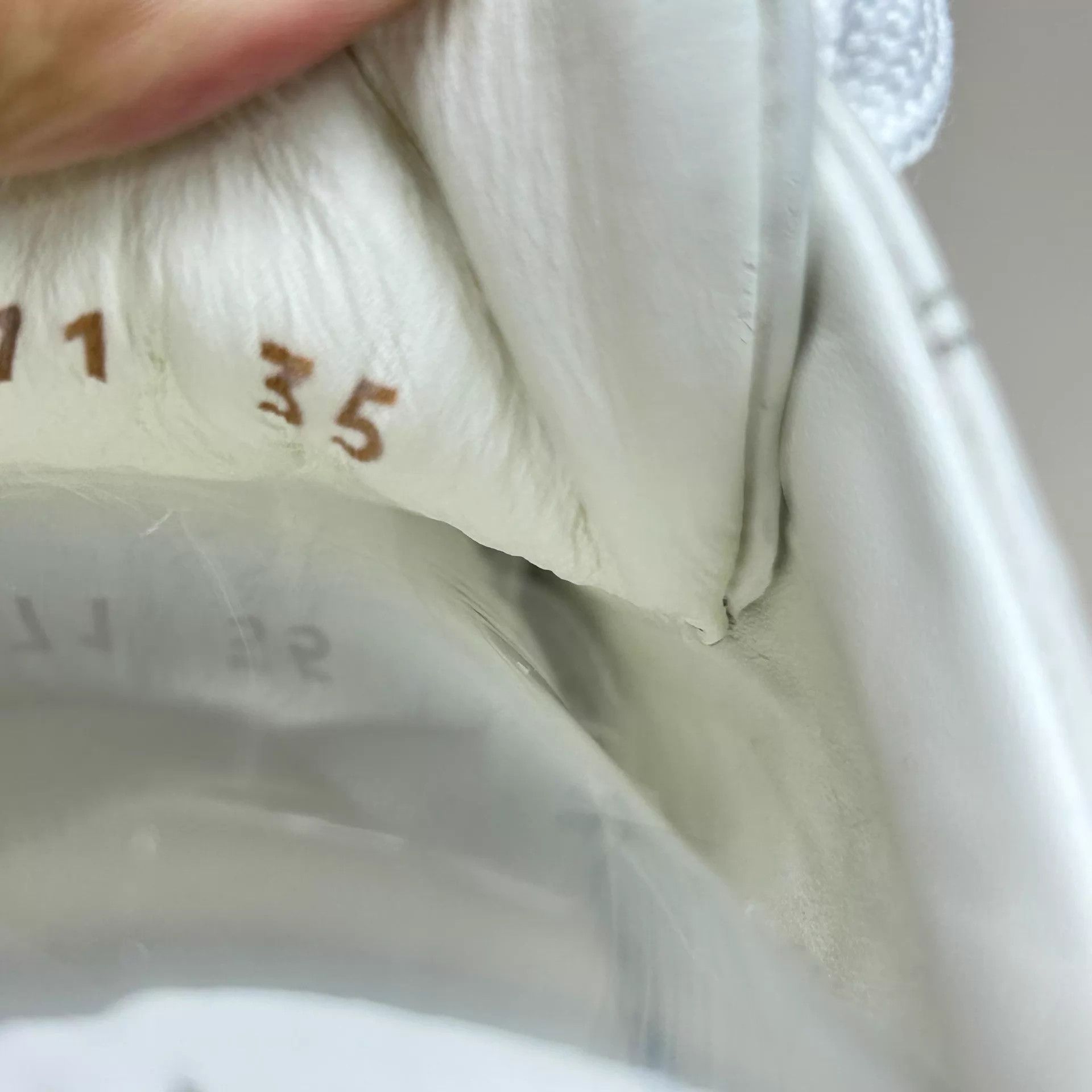 Louis Vuitton LV White Brown Monogram Embossed Platform Shoes Wmns 35 Size US 4.5 / IT 34.5 - 7 Thumbnail