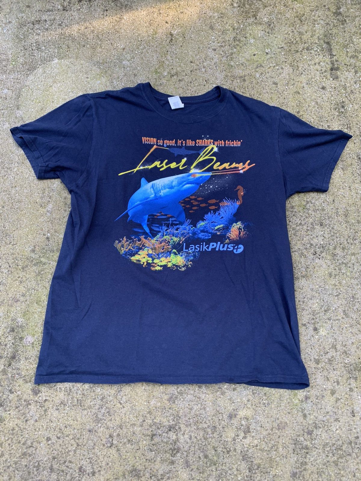 Vintage Shark T Shirt Size US L / EU 52-54 / 3 - 1 Thumbnail
