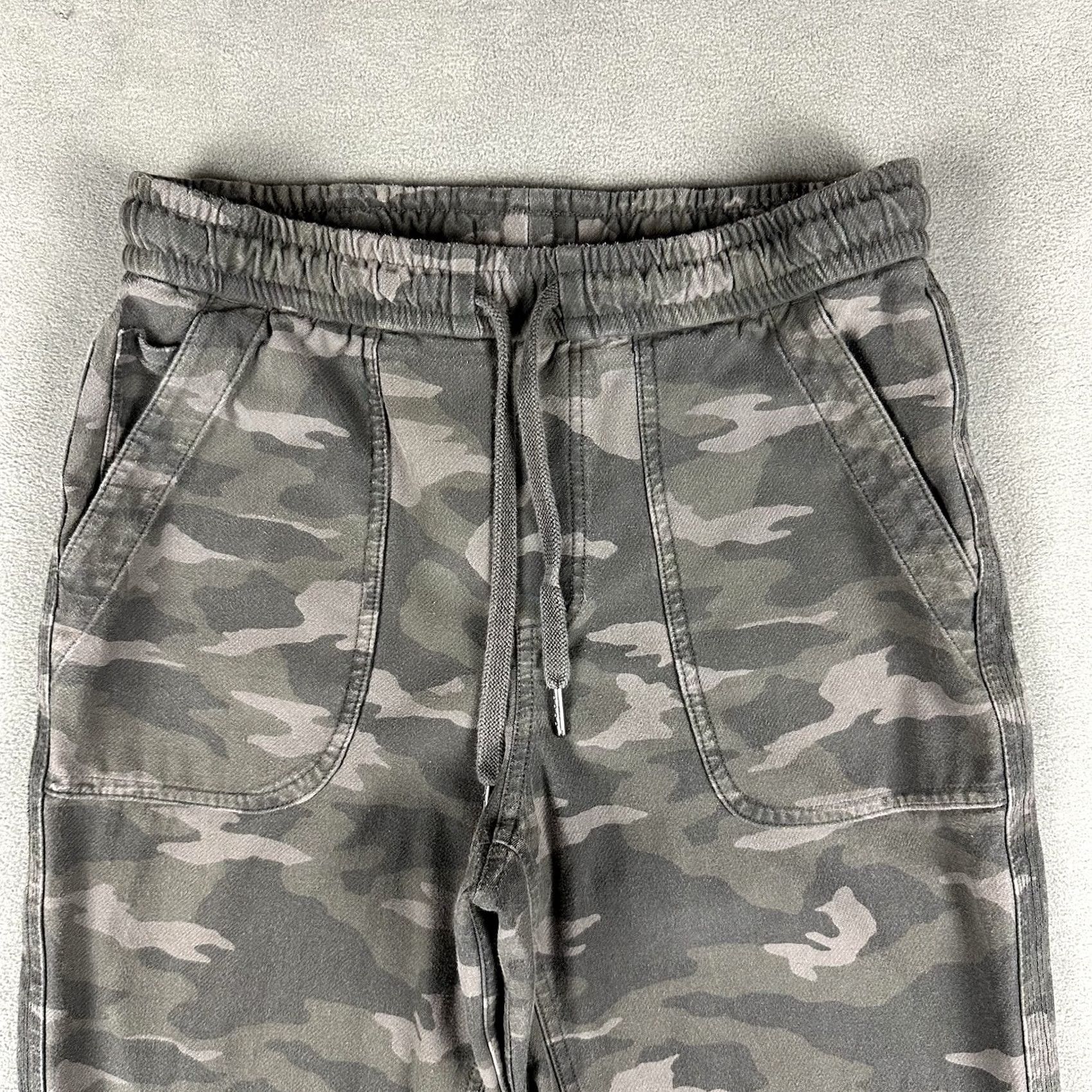 Athleta Athleta Pants Womens 2 Green Farallon Jogger Camo Athleisure Sweatpants Lounge Size 26" / US 2 / IT 38 - 3 Thumbnail