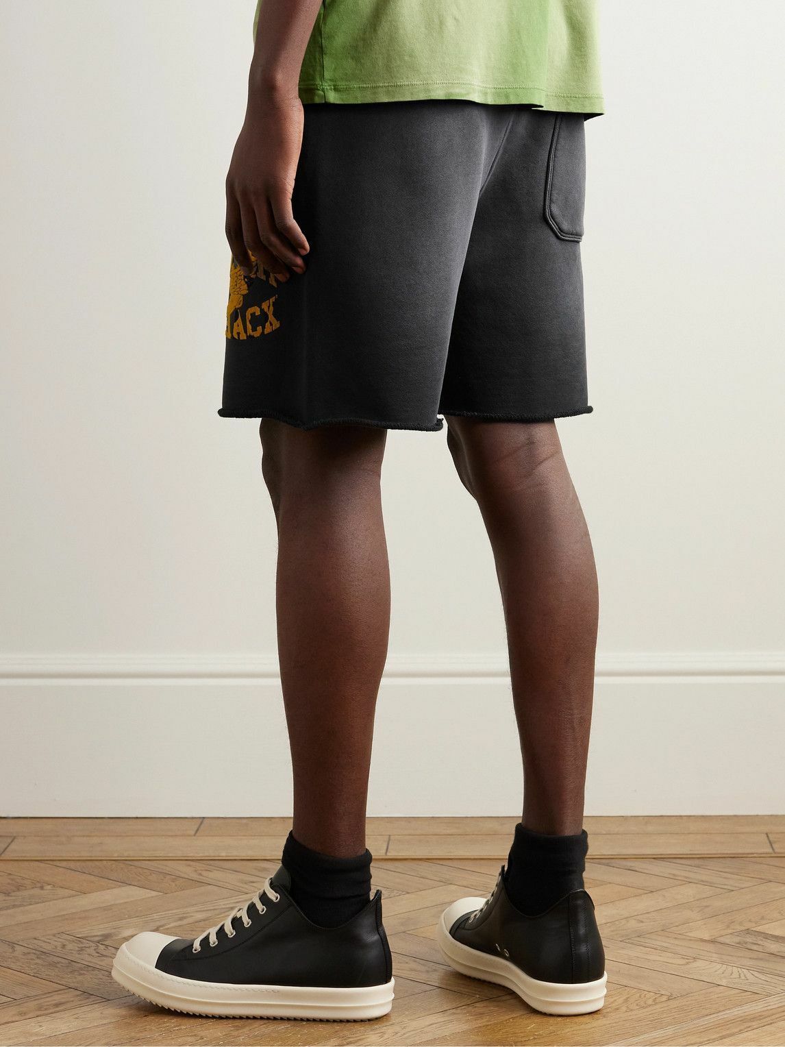 Amiri o1y0525 Logo Short in Black Size US 32 / EU 48 - 5 Thumbnail