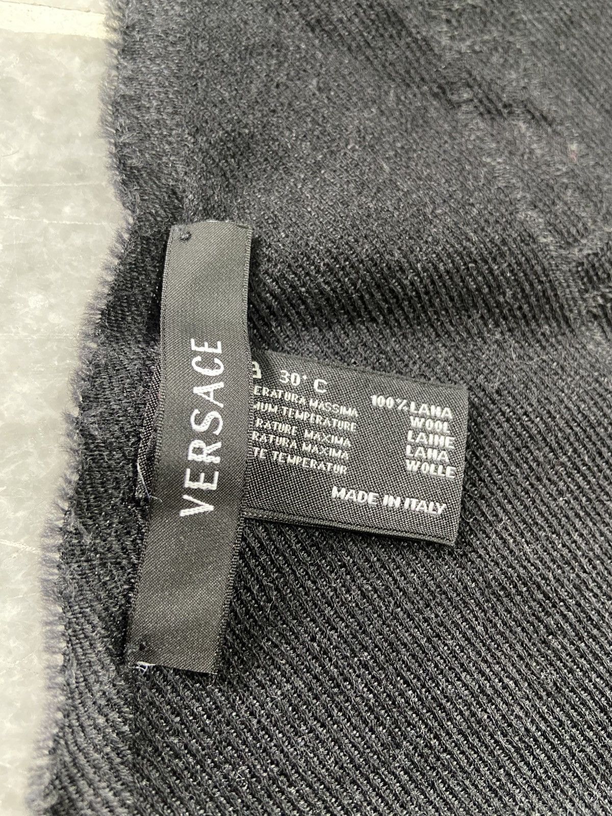 Versace Versace Muffler Scarf Size ONE SIZE - 7 Thumbnail