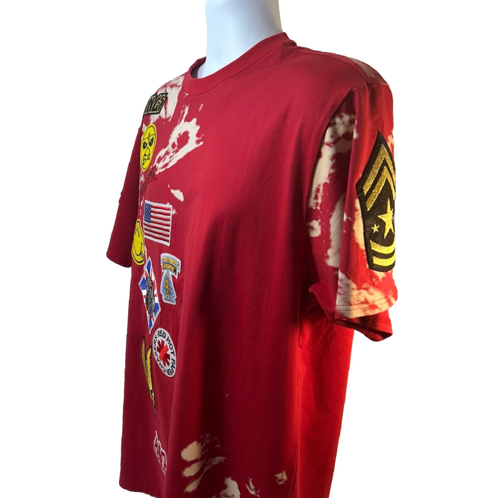 Vintage VINTAGE Makobi Shirt Men XL Red Short Sleeve Crew Neck Patches White Splatter Design Size US XL / EU 56 / 4 - 6 Thumbnail