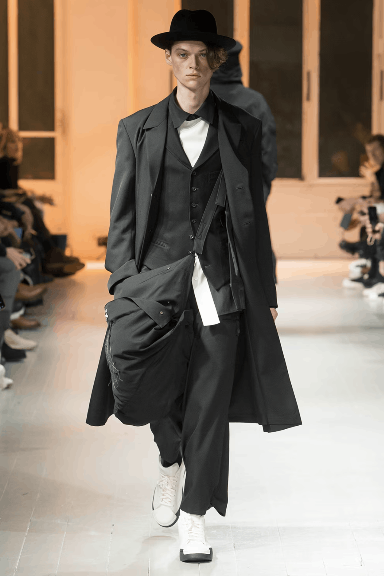 Yohji Yamamoto Yohji Yamamoto Pour Homme Wool 7BS Peak Lapel Tailored Vest Size US M / EU 48-50 / 2 - 13 Thumbnail