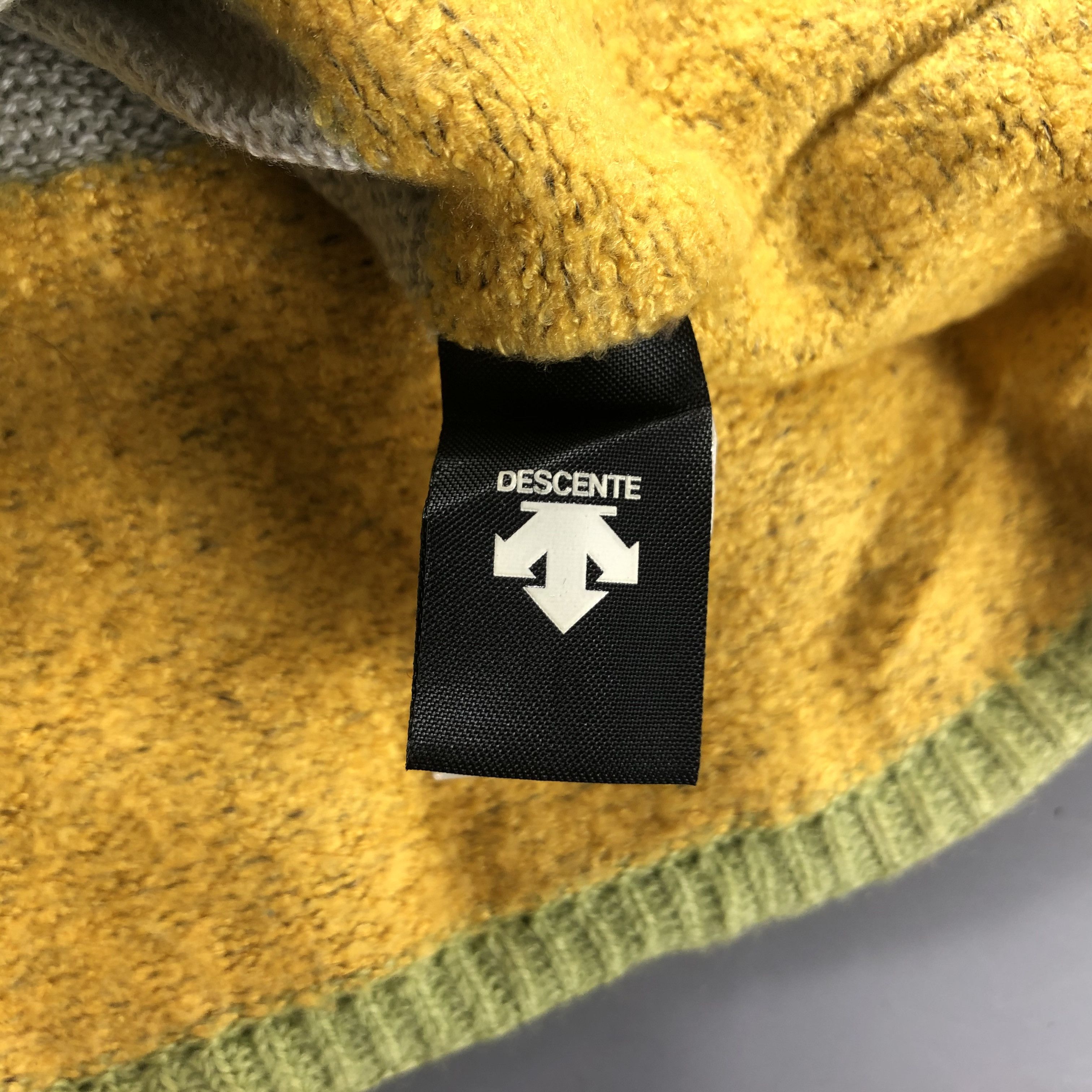 Descente × Vintage Descente Basic Beanie Snow Hat Snow Cap -D192 Size ONE SIZE - 5 Thumbnail