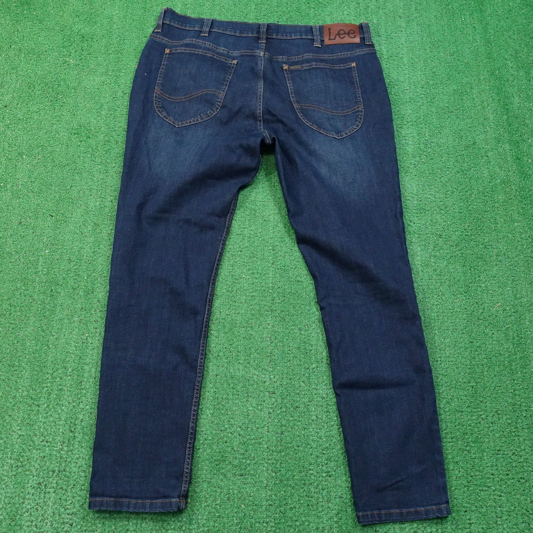 Lee LEE LEM LUKE DENIM BLUE JEANS MENS SIZE 38 Jeans Mens 38 Blue Denim Regular 5-Pocket Belt Loops Cotton Zip Inseam 31 Vintage No Size US 38 / EU 54 - 4 Thumbnail