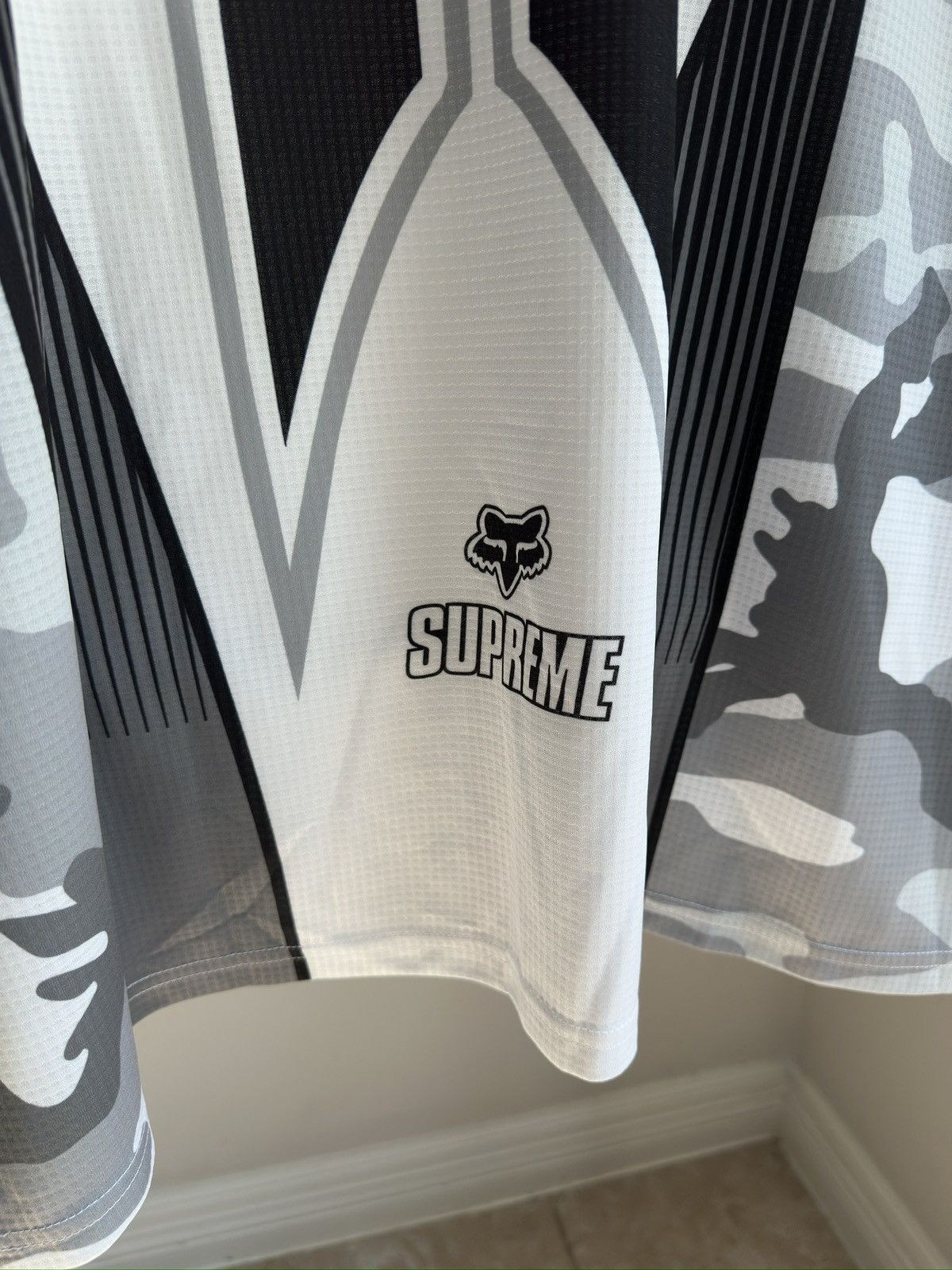 Fox Racing × Supreme DMX Moto Jersey Arctic Camo Size US XXL / EU 58 / 5 - 6 Thumbnail