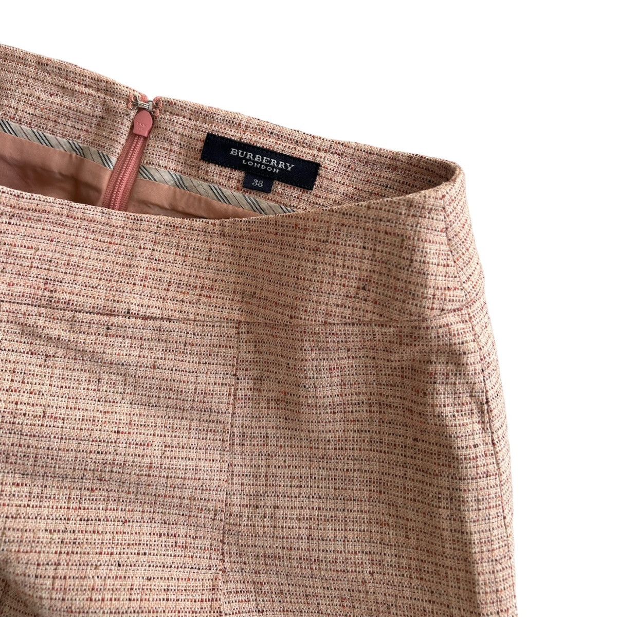 Burberry BURBERRY TWEED MINI SKIRT Size 28" / US 6 / IT 42 - 2 Thumbnail