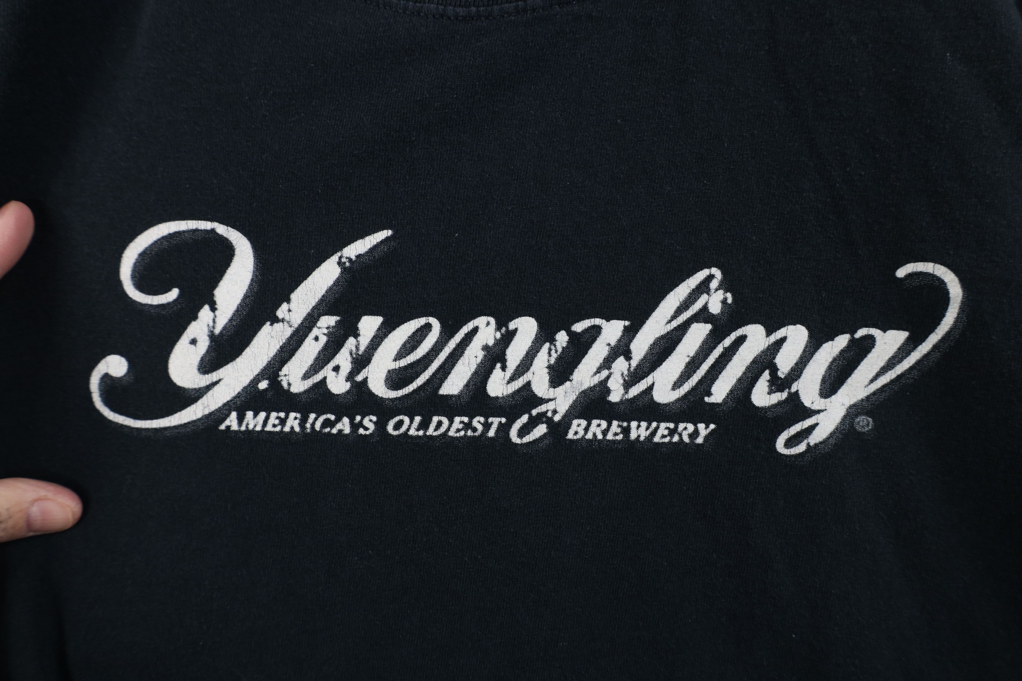 Vintage Vintage Yuengling Traditional Lager Pennsylvania T-Shirt Size US XL / EU 56 / 4 - 4 Thumbnail