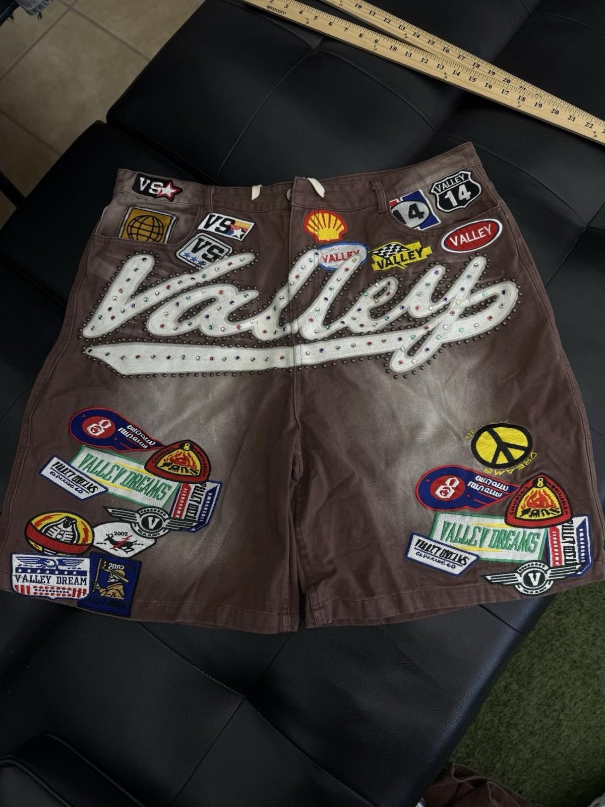 Vale Valley Brown Denim Patchwork Shorts Size 38 (Brand New) Size US 38 / EU 54 - 1 Thumbnail
