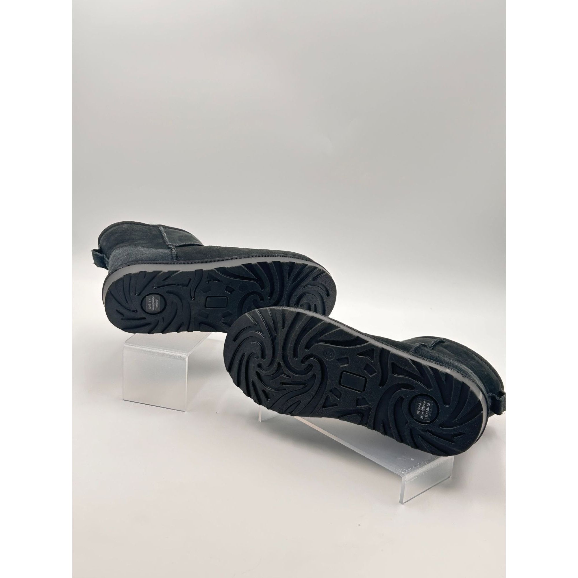 Other Kirkland Signature Shearling Boots Women 8 Black Suede Short Size US 8 / IT 38 - 6 Thumbnail