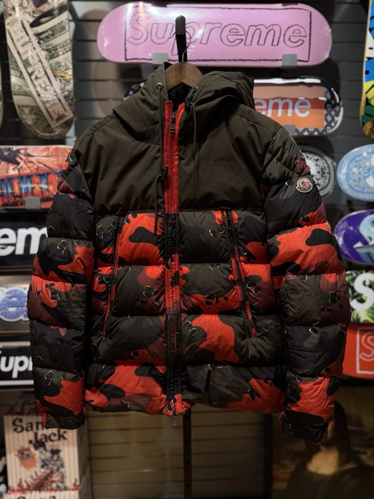 Moncler Moncler EYMERIC GIUBBOTTO Puffer Down Jacket Red (4) $2000 Size US M / EU 48-50 / 2 - 3 Thumbnail