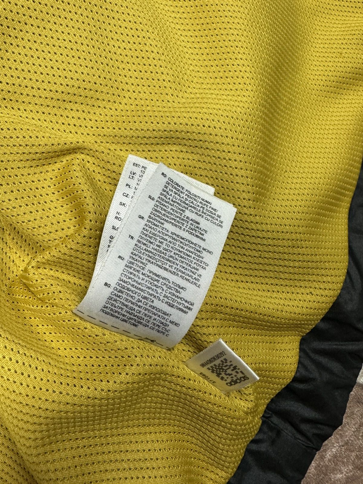 Adidas Adidas Vintage jacket y2k style size XL Size US XL / EU 56 / 4 - 11 Thumbnail