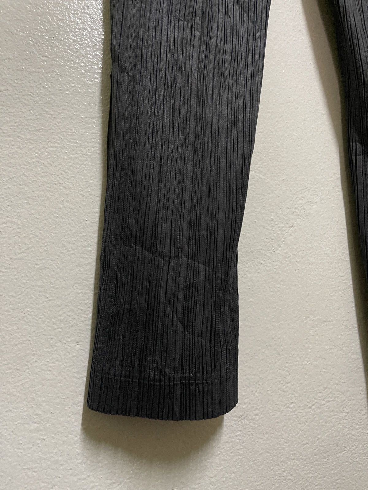 Pleats Please Issey Miyake PLEATS PLEASE High-Waist Tapered Leg Trousers Size 30" / US 8 / IT 44 - 8 Thumbnail