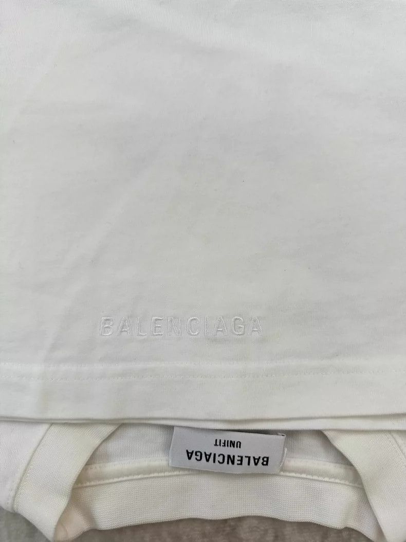 Balenciaga Balenciaga White L size Simpson collaboration Size US L / EU 52-54 / 3 - 6 Thumbnail