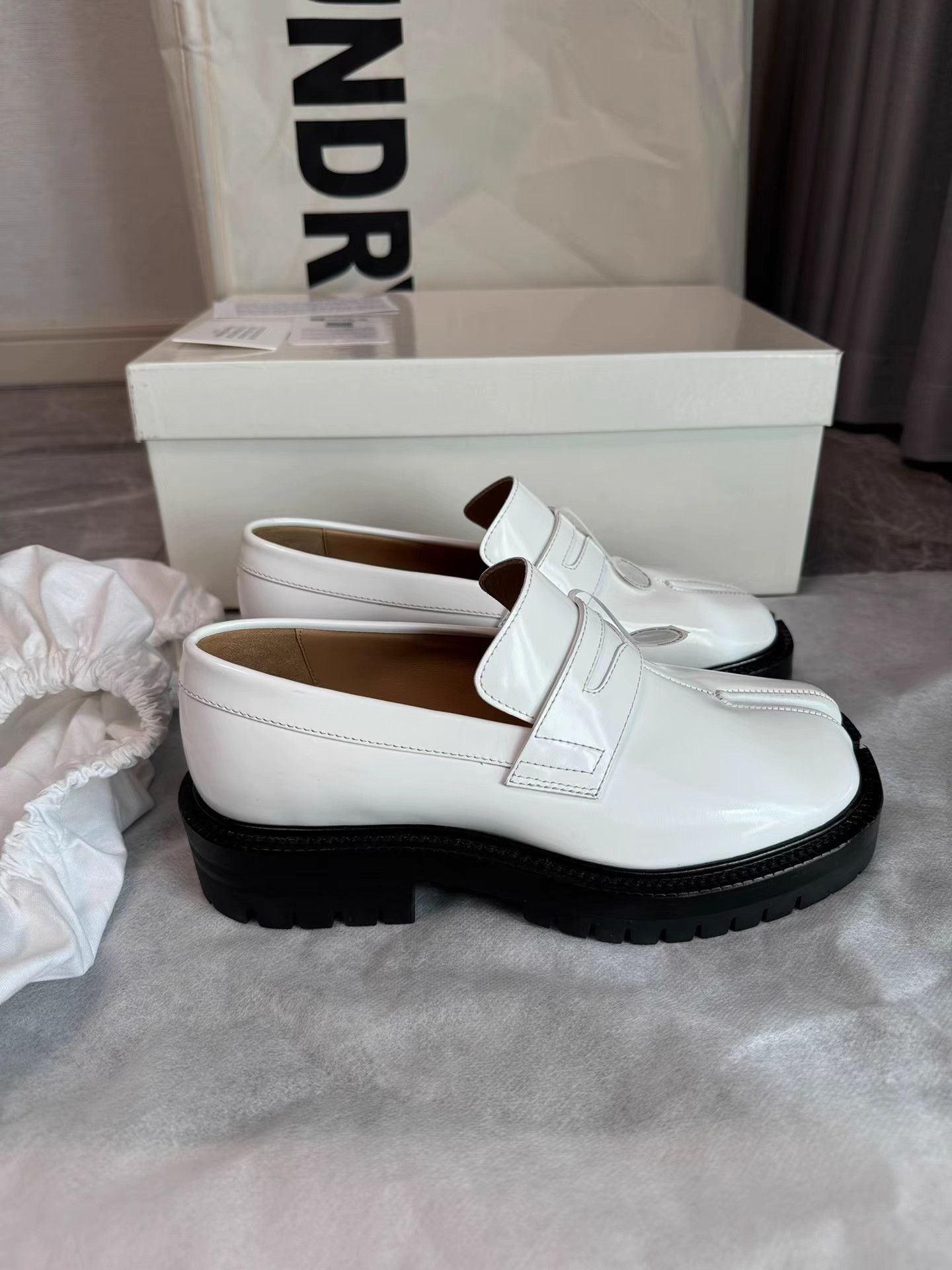 Maison Margiela Maison Margiela Tabi Split-Toe Platform Derby Shoes K6 Size US 5 / IT 35 - 3 Thumbnail
