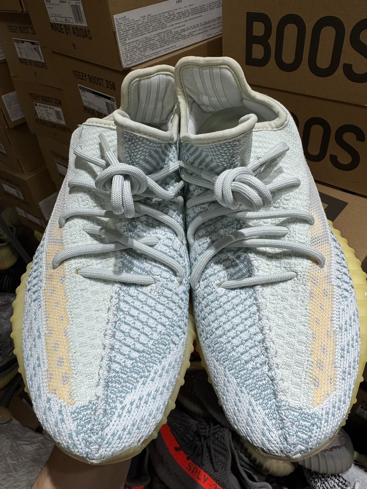 Adidas Adidas YEEZY350 White Lowtop Sneakers 41 Men Size US 8.5 / EU 41-42 - 1 Thumbnail