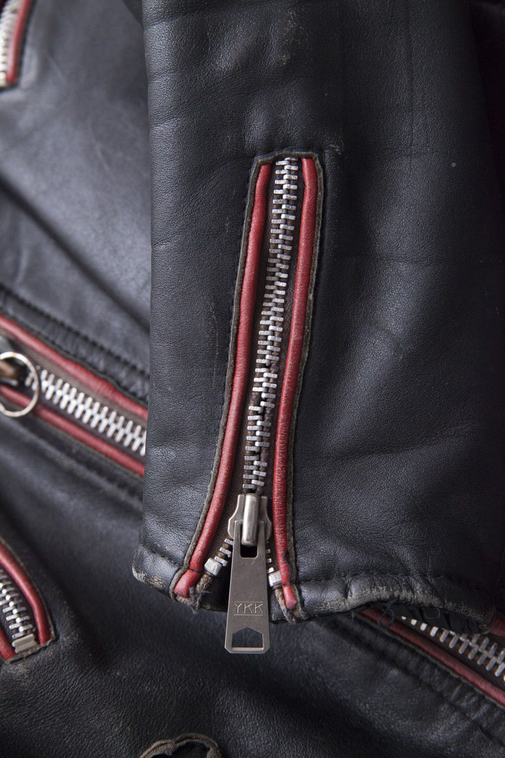 Vintage Vintage 1980's black/red leather biker jacket Size US S / EU 44-46 / 1 - 6 Thumbnail