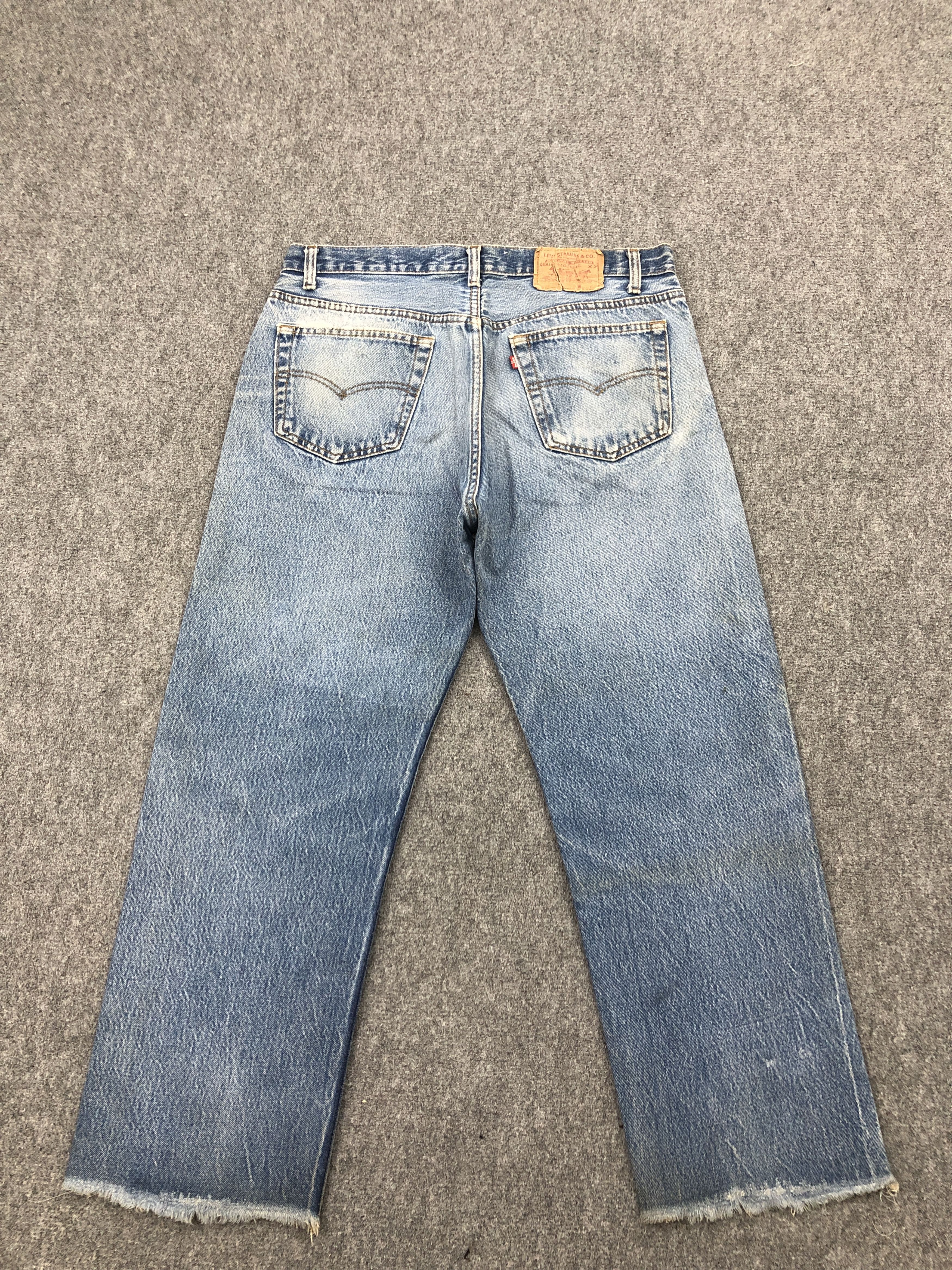Levi's × Vintage Vintage 90s Levis 501 Distressed Faded Blue Jeans Size US 33 - 3 Thumbnail