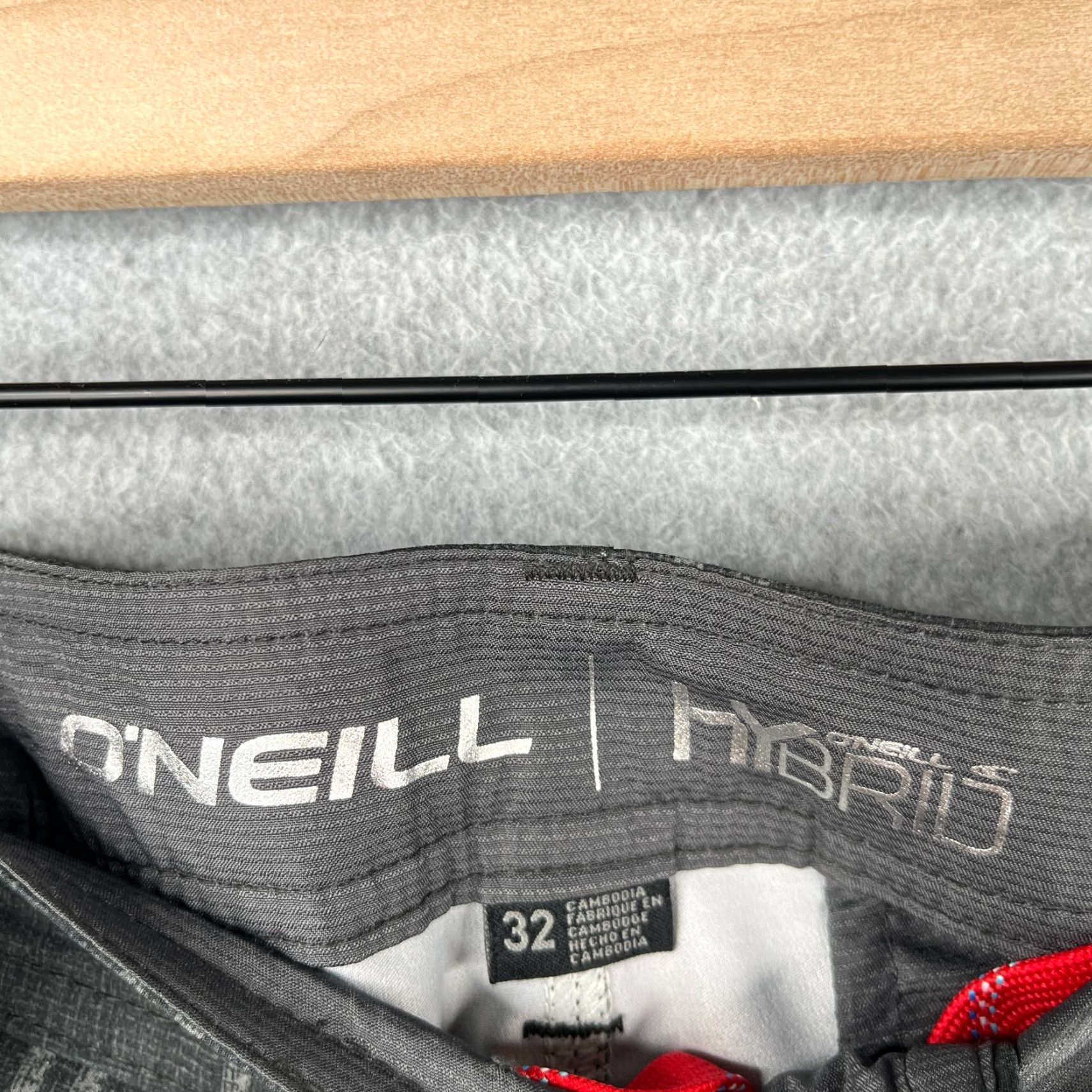 O'Neill VINTAGE? No. O'Neill Hybrid Short Mens 32 Gray Check Casual Stretch Classic Beach Size US 32 / EU 48 - 7 Thumbnail