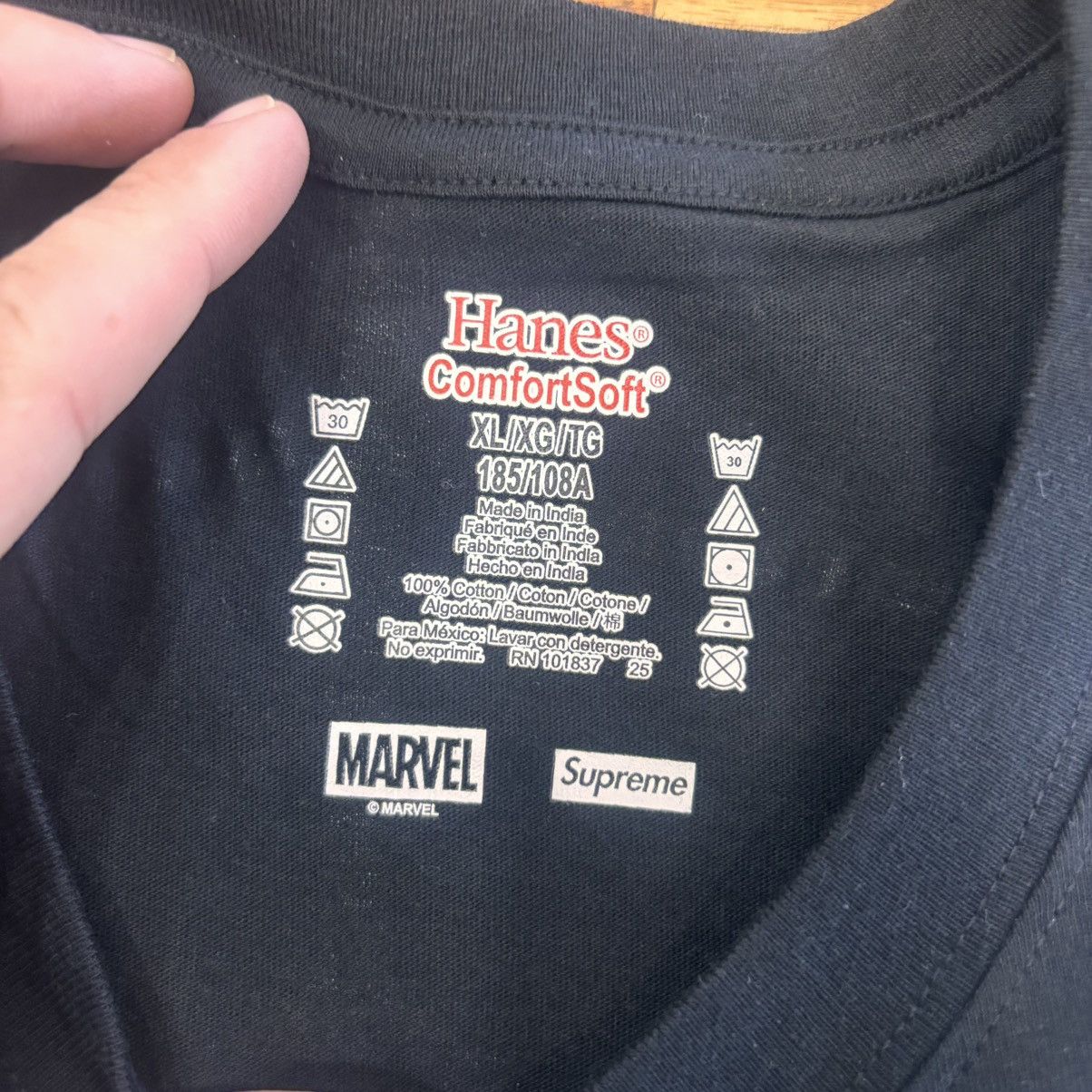 Supreme Supreme x Spiderman Hanes Black Tee Size US XL / EU 56 / 4 - 4 Thumbnail