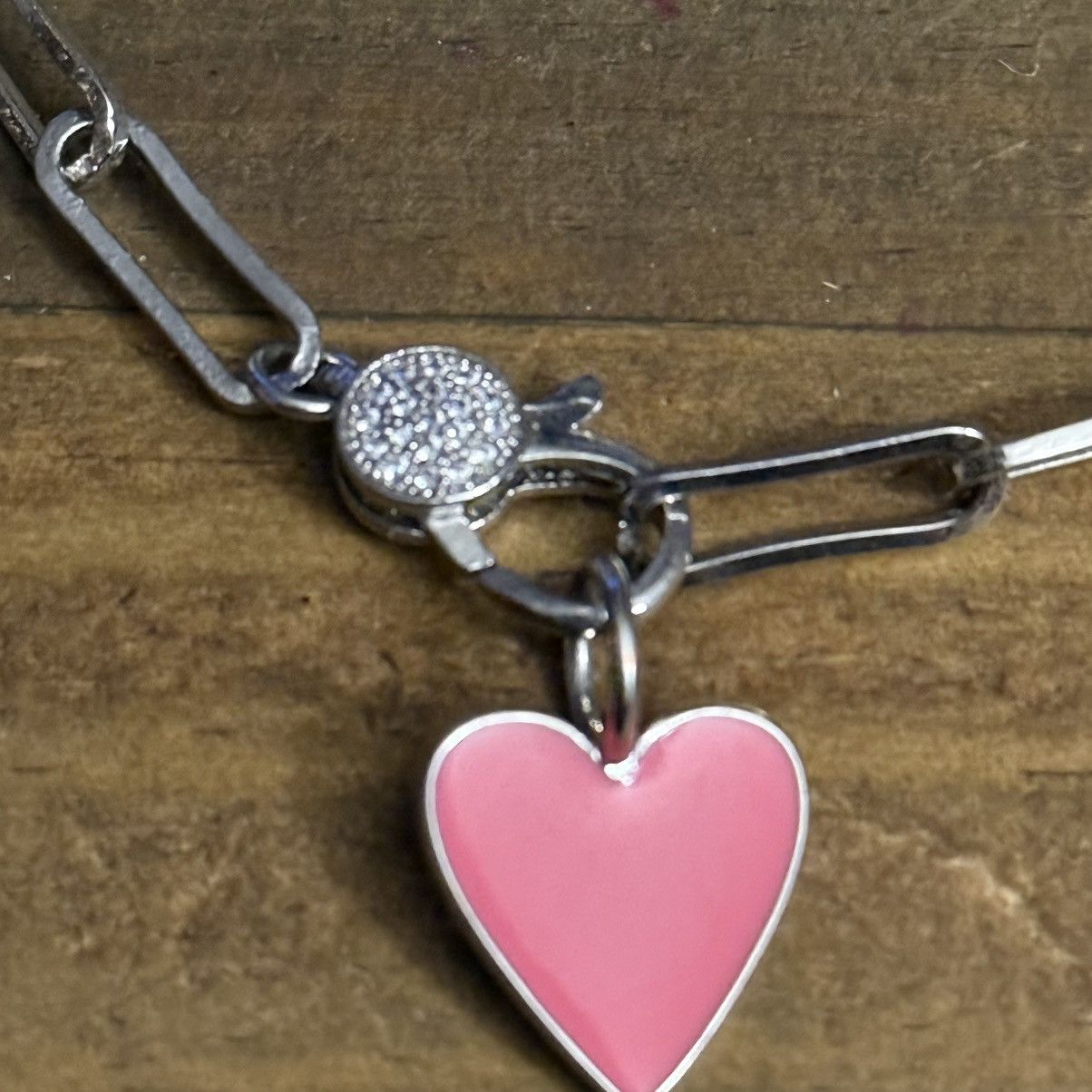 Other Silver tone paper clip link heart charm bracelet Size ONE SIZE - 3 Thumbnail
