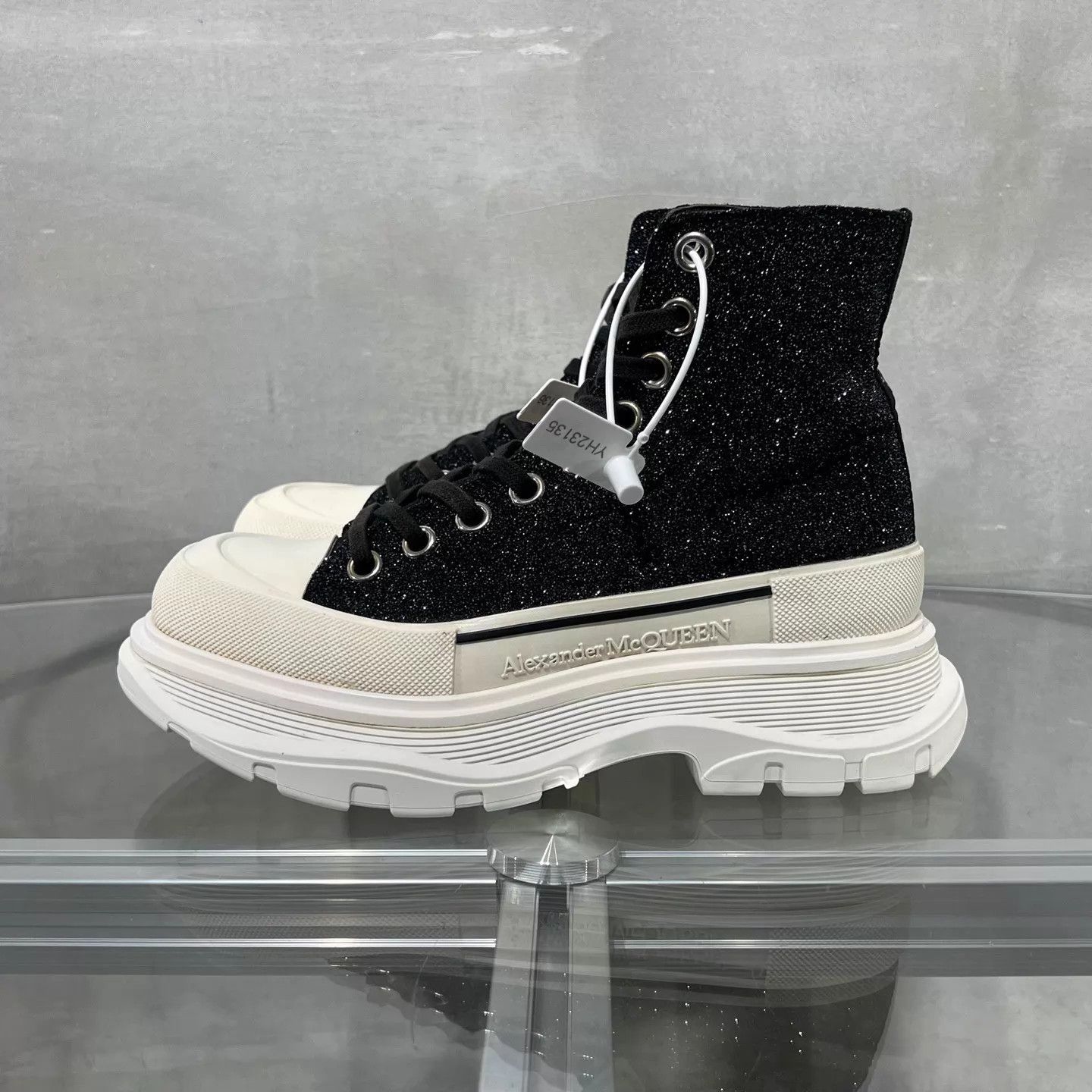 Alexander McQueen Alexander McQueen shimmer black white boots size 36 Size US 5.5 / IT 35.5 - 3 Thumbnail