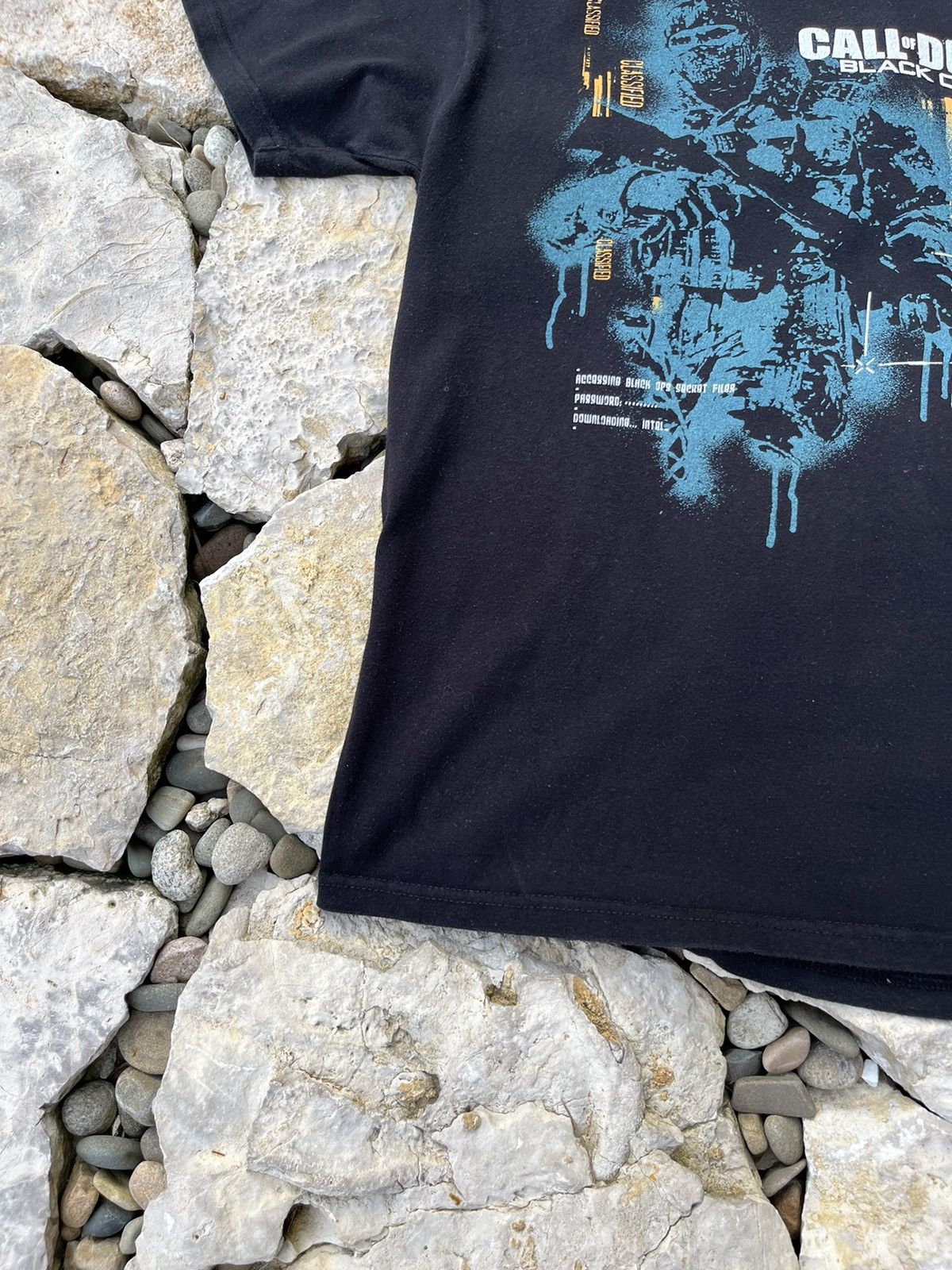 Vintage Vintage Call of Duty Black Ops 2010 tee Activision game COD Size US M / EU 48-50 / 2 - 6 Thumbnail