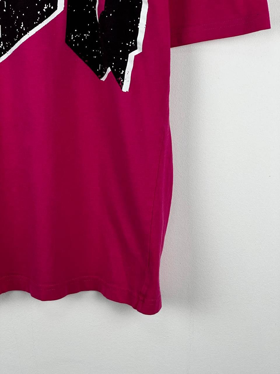 Alexander McQueen × MCQ Alexander Mcquine MCQ Pink Big Logo T Shirt Size S / US 4 / IT 40 - 7 Thumbnail