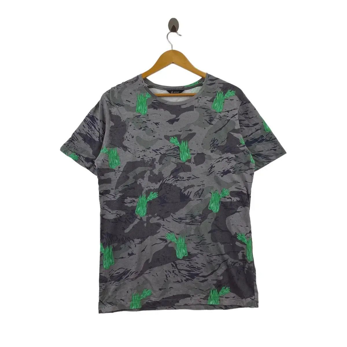 Johnbull × Vintage Vintage JOHNBULL JAPAN Special 1st Camouflage Tee Shirt Top Size US L / EU 52-54 / 3 - 1 Thumbnail