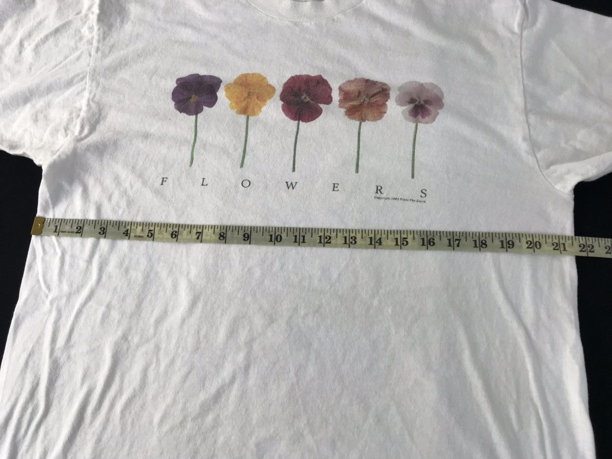 Other Rare Vintage 90s 1995 Plant The Earth Flower Art Tee Size US L / EU 52-54 / 3 - 8 Thumbnail