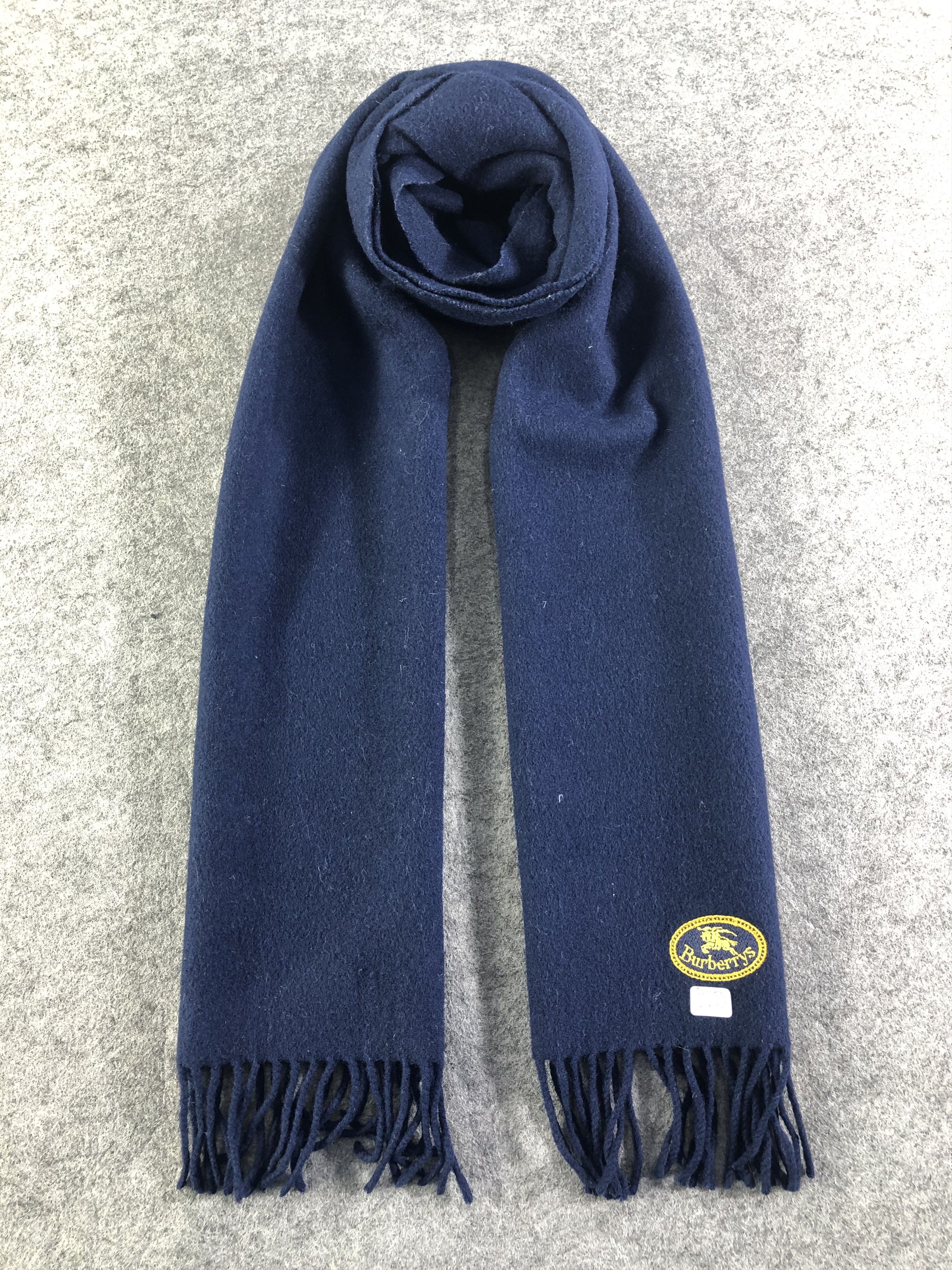 Burberry Vintage Burberrys Lambswool Scarf / Muffler / Neckwear Size ONE SIZE - 1 Thumbnail