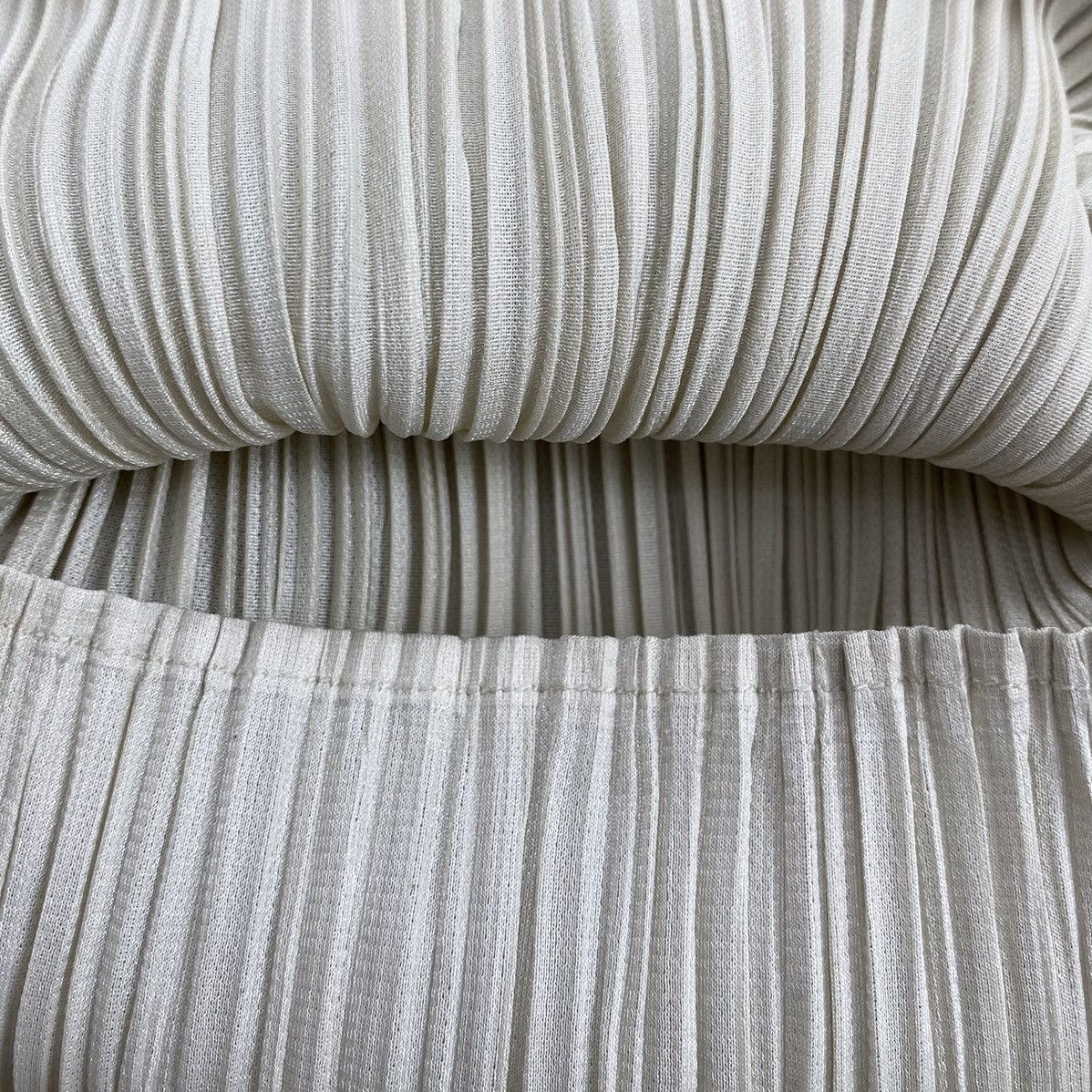 Pleats Please Issey Miyake Vintage Pleats Please Issey Miyake Bootcut Classic Pants Size US 27 - 10 Thumbnail