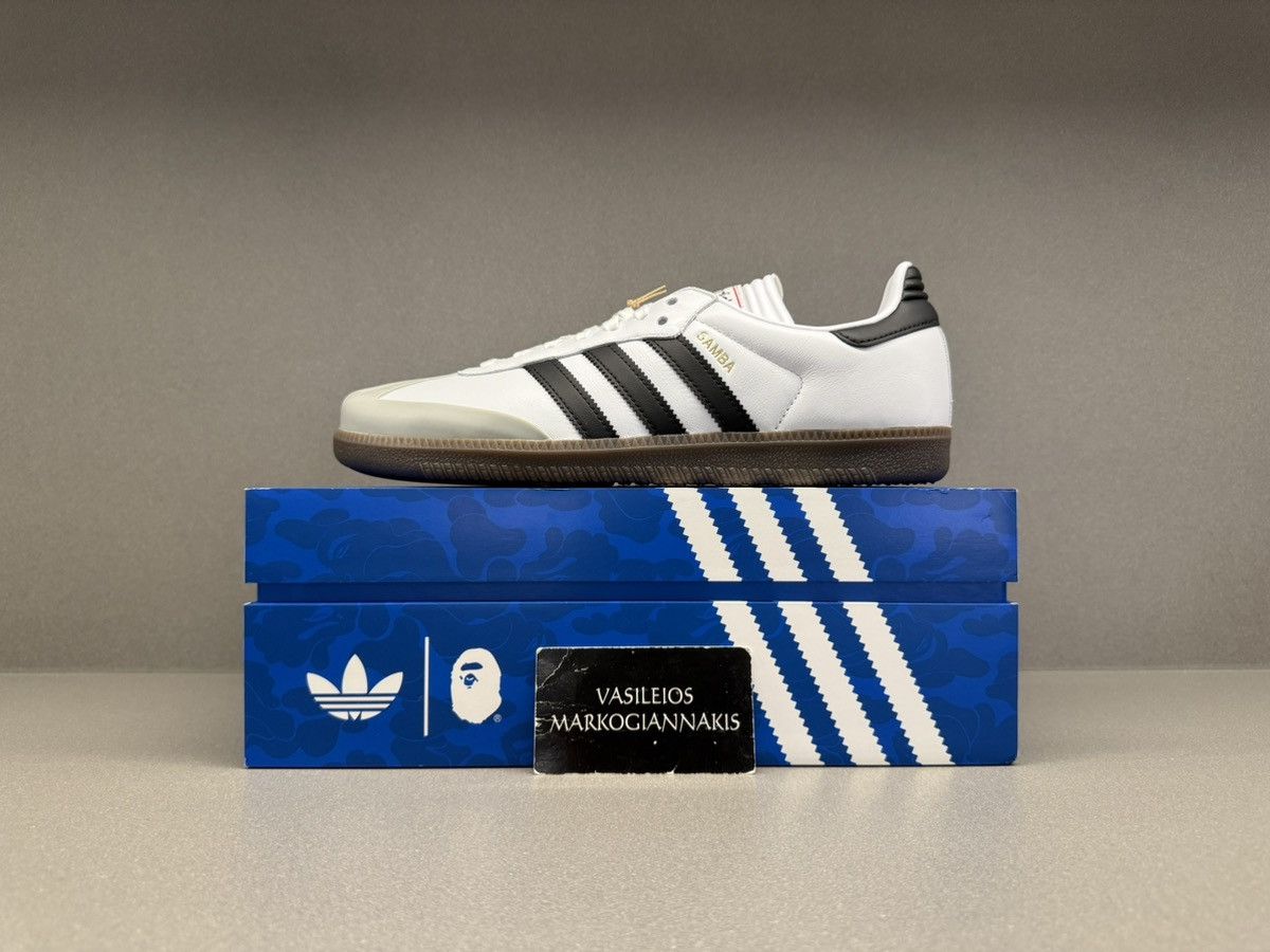 adidas gazelle silver green womens Adidas Samba OG Black/White/Gum main image 1