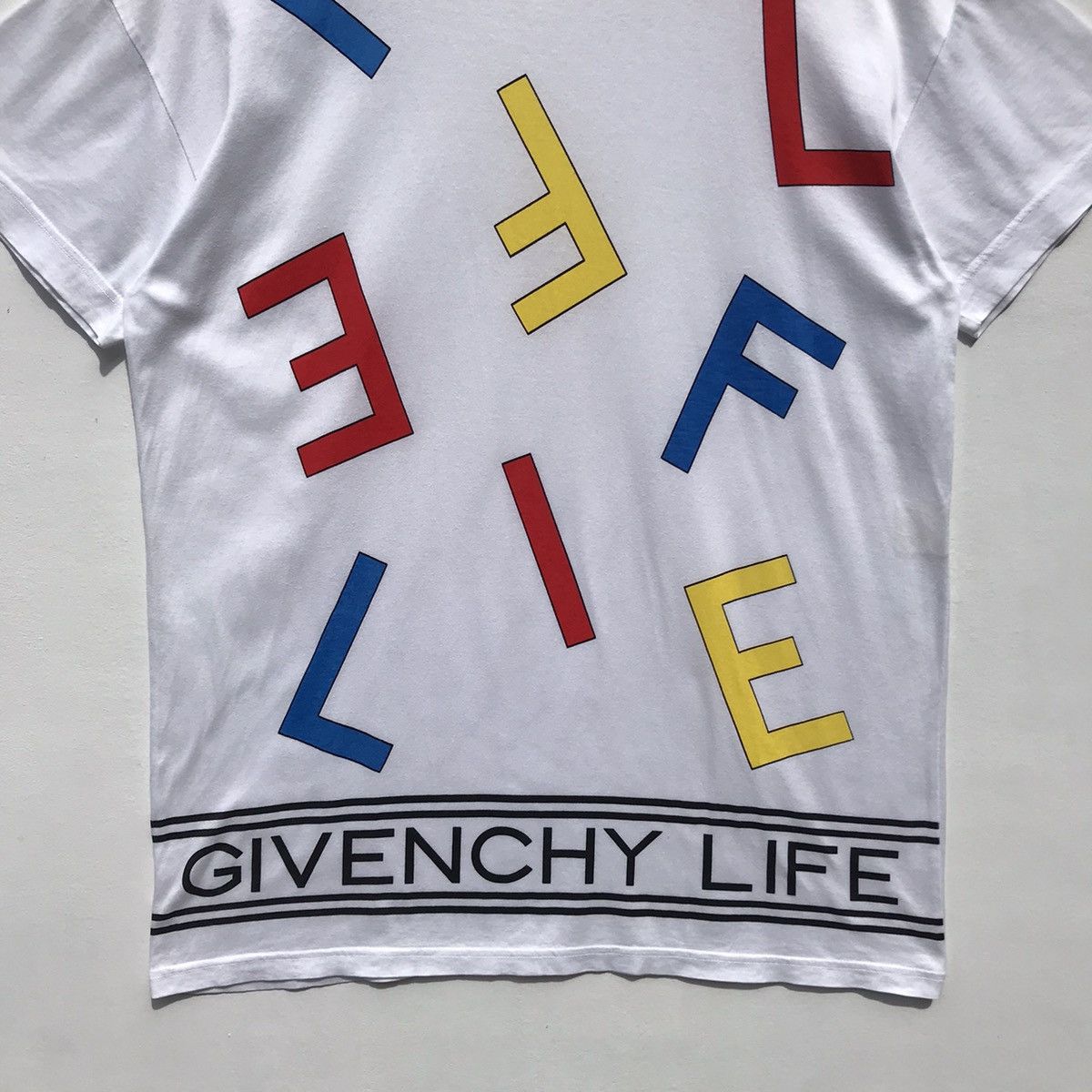 Vintage Vintage Givenchy Life Shirt Givenchy Luxury Spellout Size M / US 6-8 / IT 42-44 - 9 Thumbnail