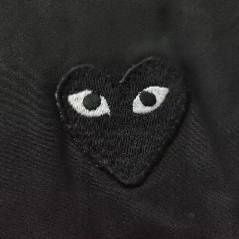 Comme des Garcons Comme Des Garcons Black Heart Shirt Size XS / US 0-2 / IT 36-38 - 2 Thumbnail