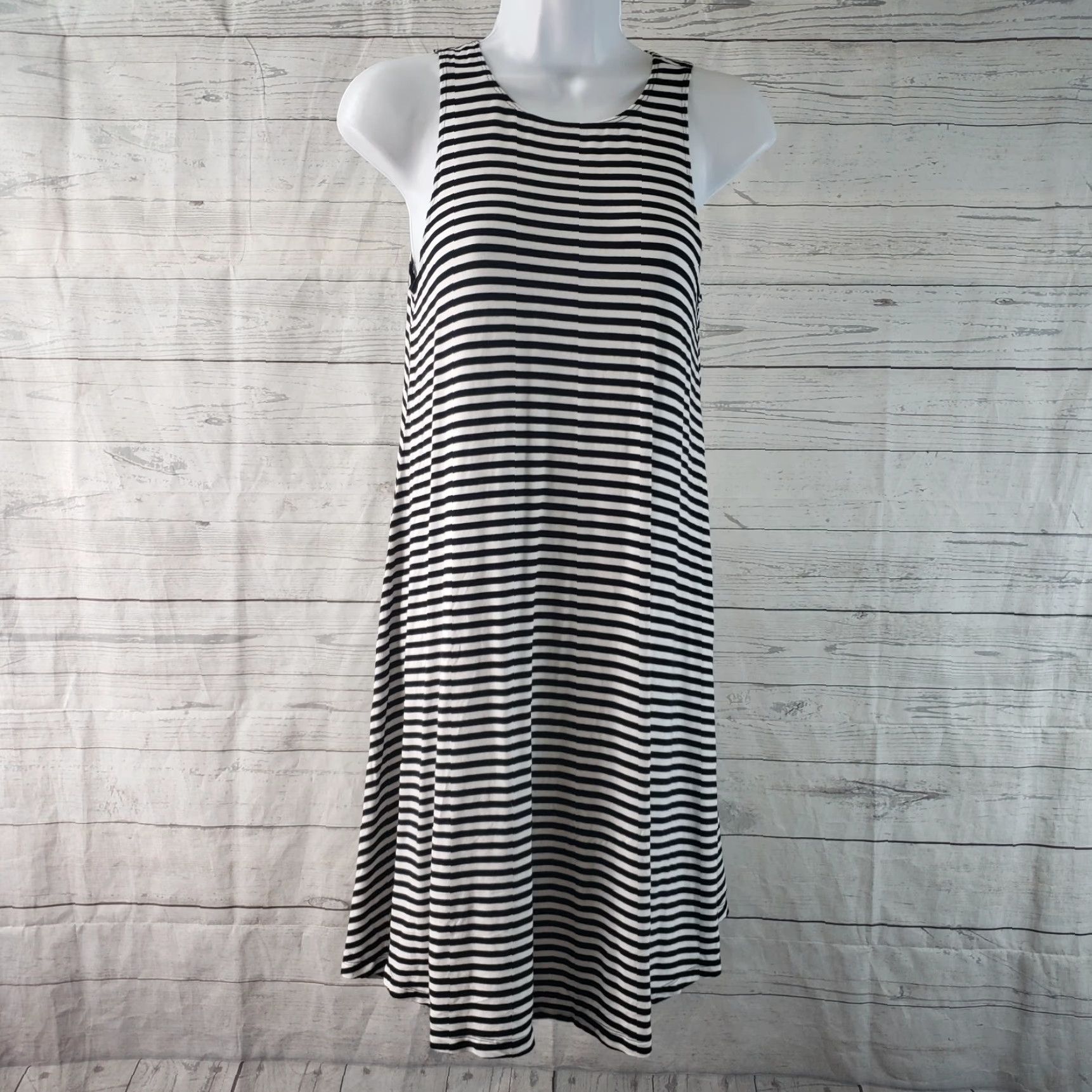 Old Navy Old Navy Womens Tank Dress Sz Small Black White Stripe Rayon Blend Size S / US 4 / IT 40 - 2 Thumbnail