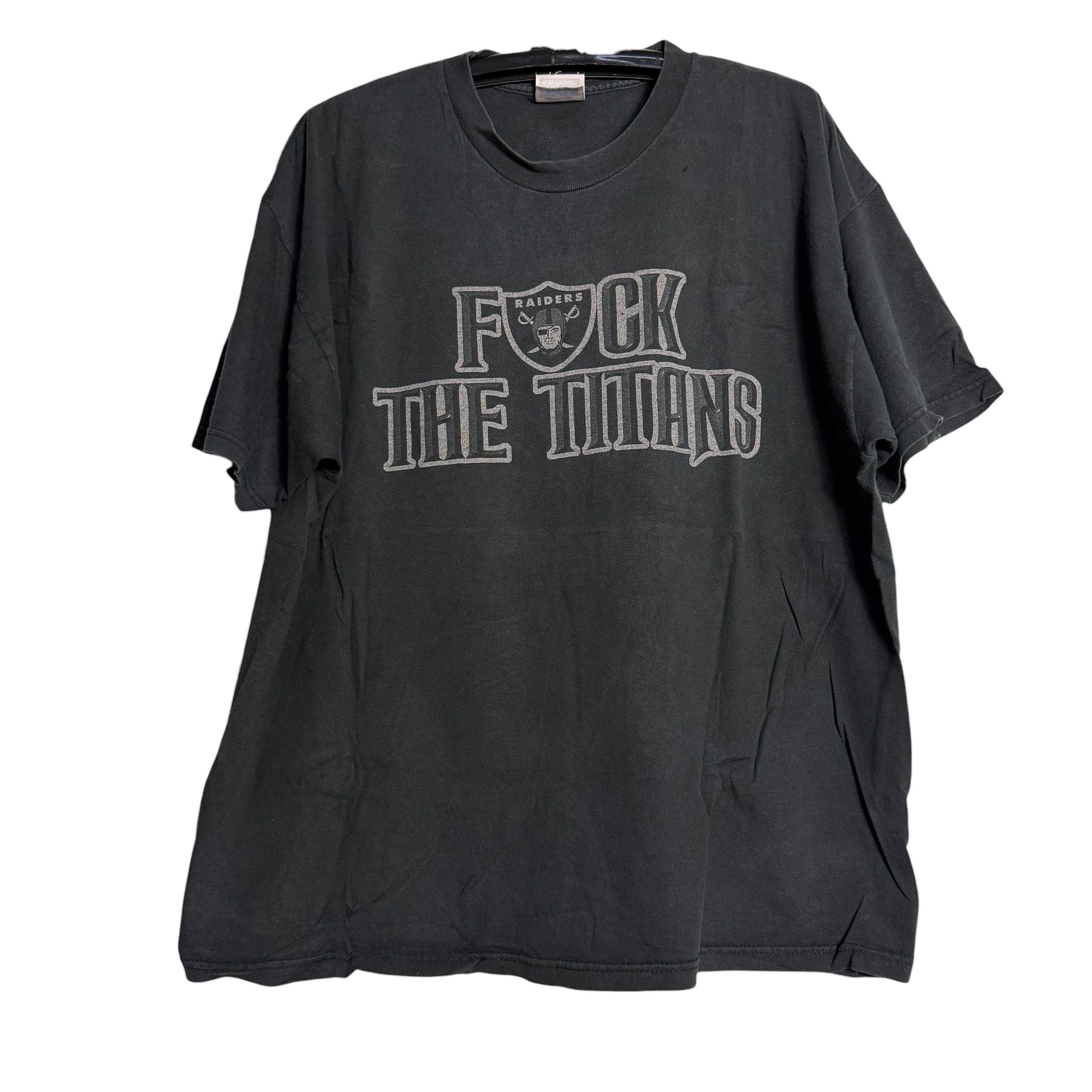 NFL 🔥RARE🔥Vintage Oakland Raiders 'Fuck The Titans' T-shirt Size US XL / EU 56 / 4 - 1 Thumbnail