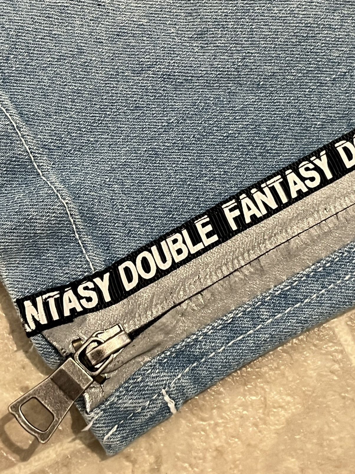 In The Attic “Double Fantasy” Denim Shorts Size US 29 - 3 Thumbnail