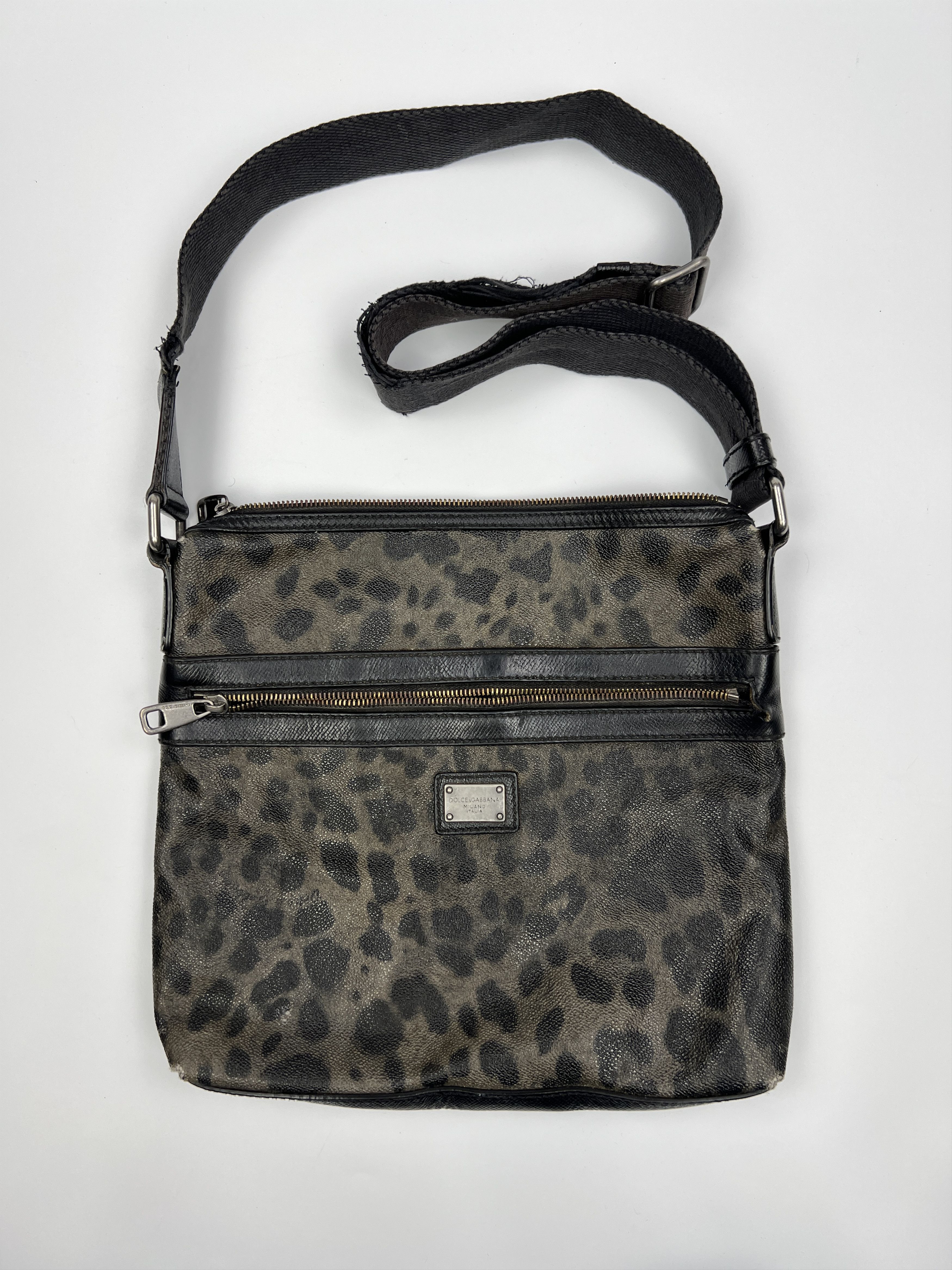 Dolce & Gabbana × Genuine Leather × Vintage Vintage Dolce & Gabbana Animal Print Messenger Bag Size ONE SIZE - 1 Thumbnail