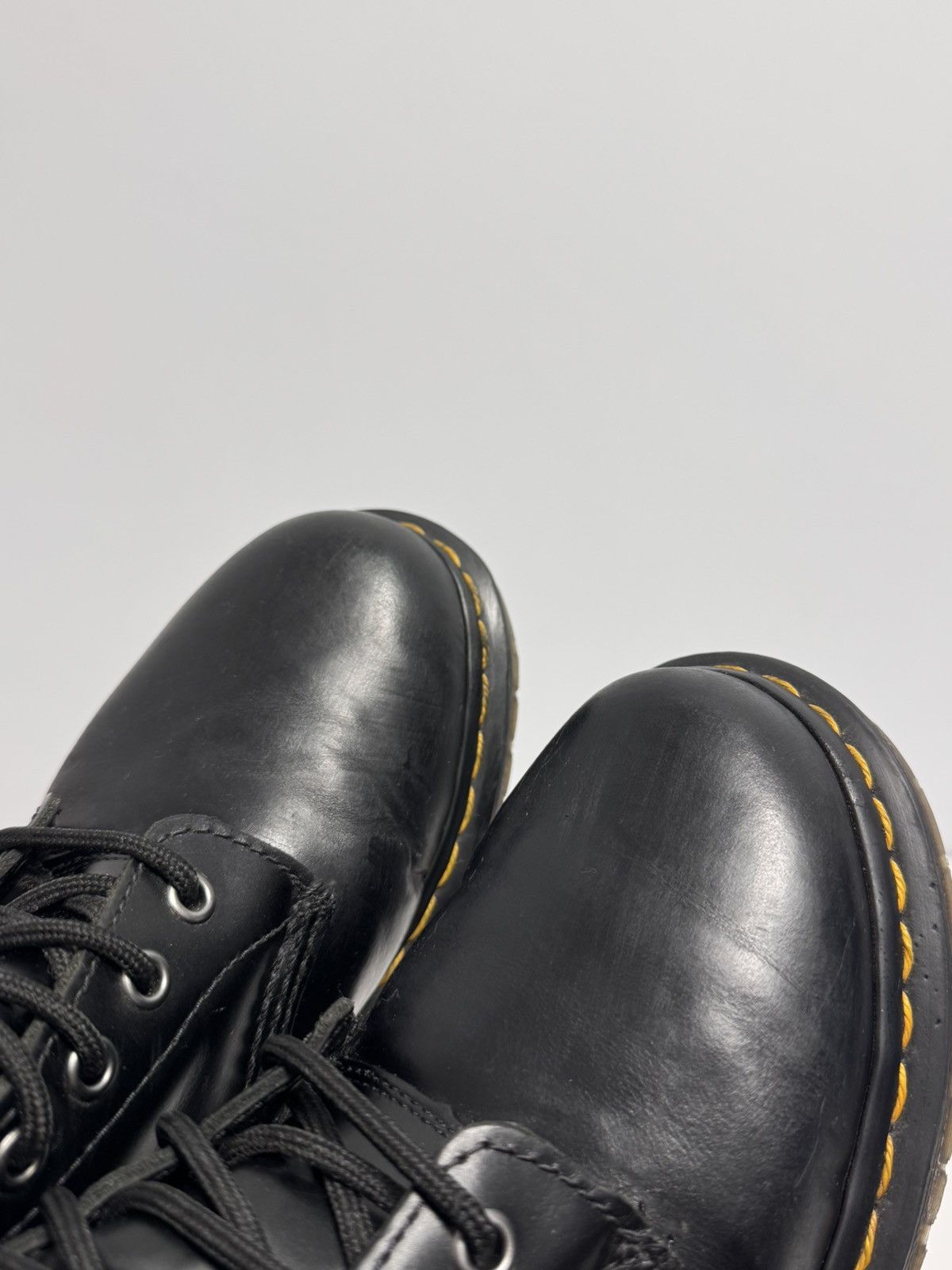 Dr. Martens Dr. Martens Black Sherpa Combs Boots Size US 7 / IT 37 - 11 Thumbnail