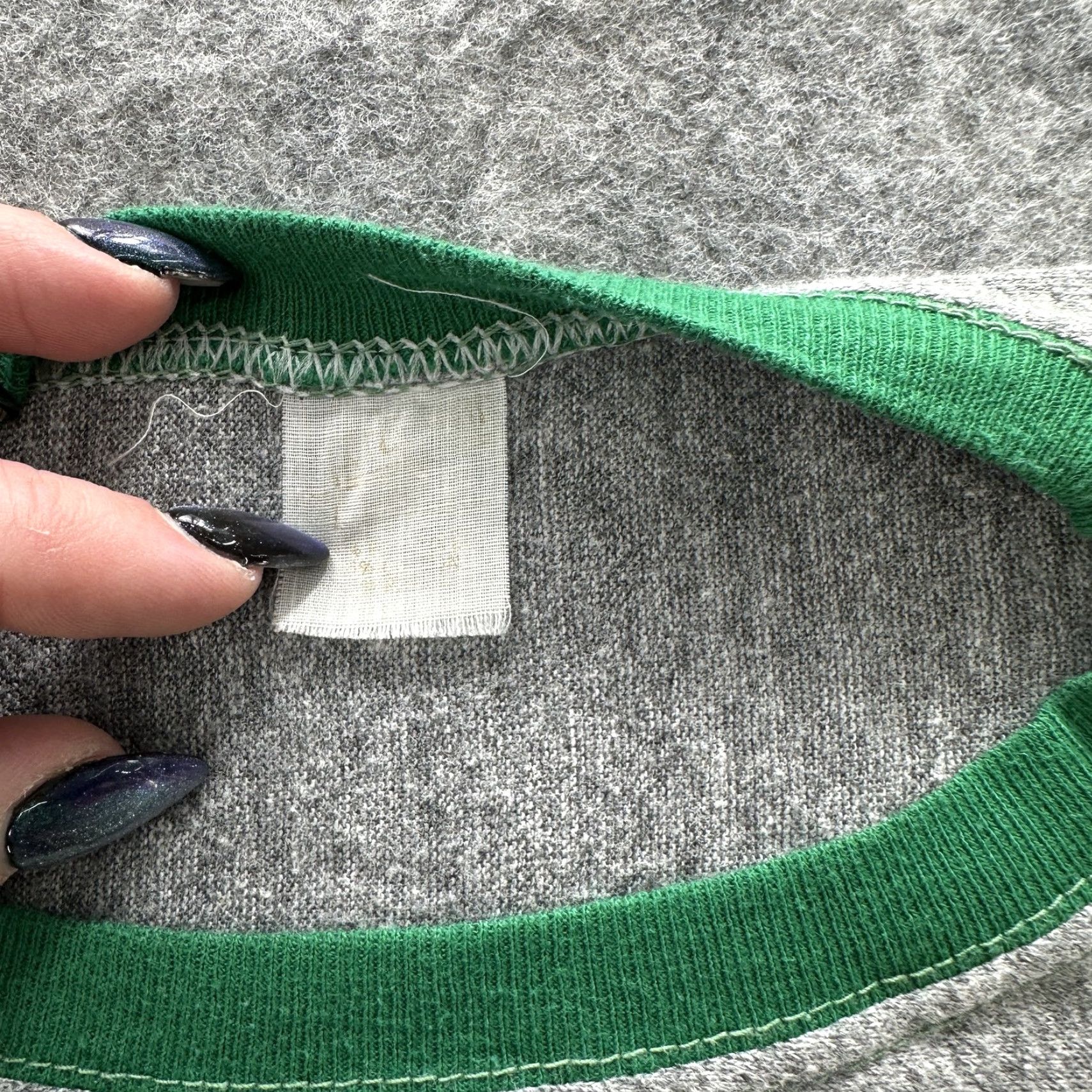 Vintage VINTAGE Las Vegas Shirt Mens Large Green Gray Ringer Crewneck Tee 70s 80s Tee Mens Large Green Gray Las Vegas Souvenir Retro Tee Size US L / EU 52-54 / 3 - 6 Thumbnail