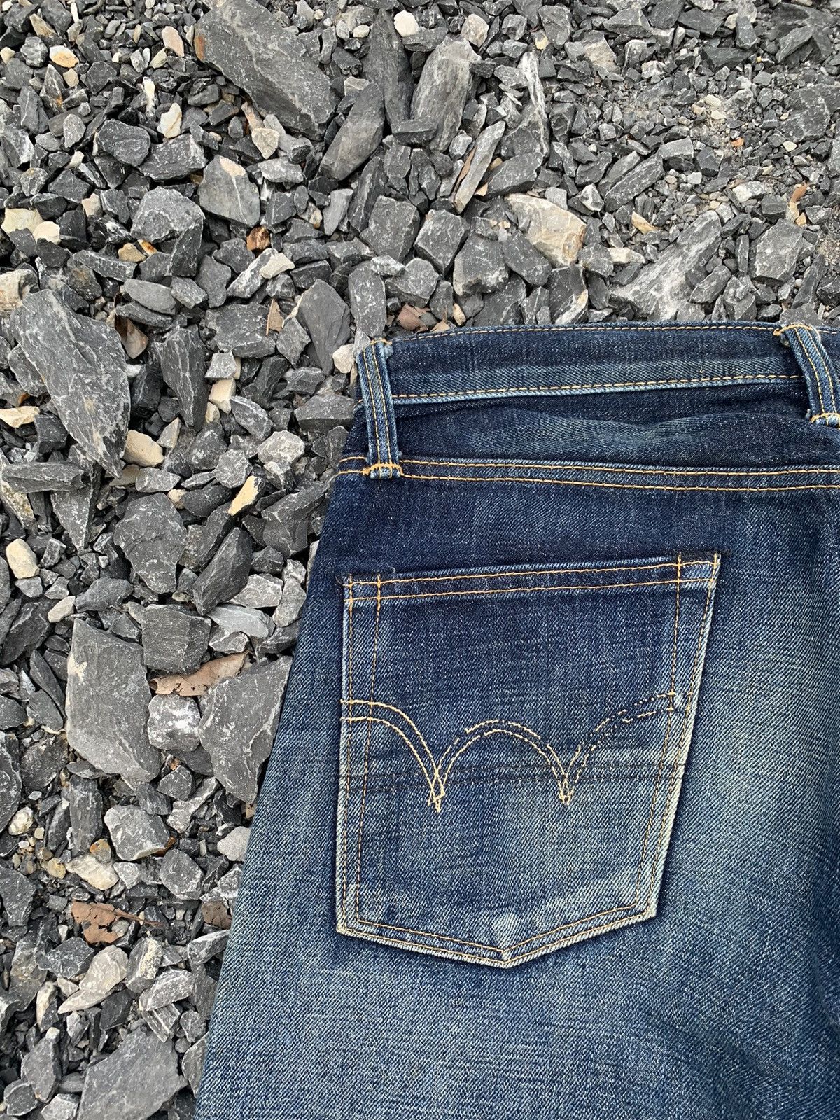 Edwin VINTAGE EDWIN 505ZX SELVEDGE RUSTY JAPANESE DISTRESSED DENIM Size US 32 / EU 48 - 11 Thumbnail