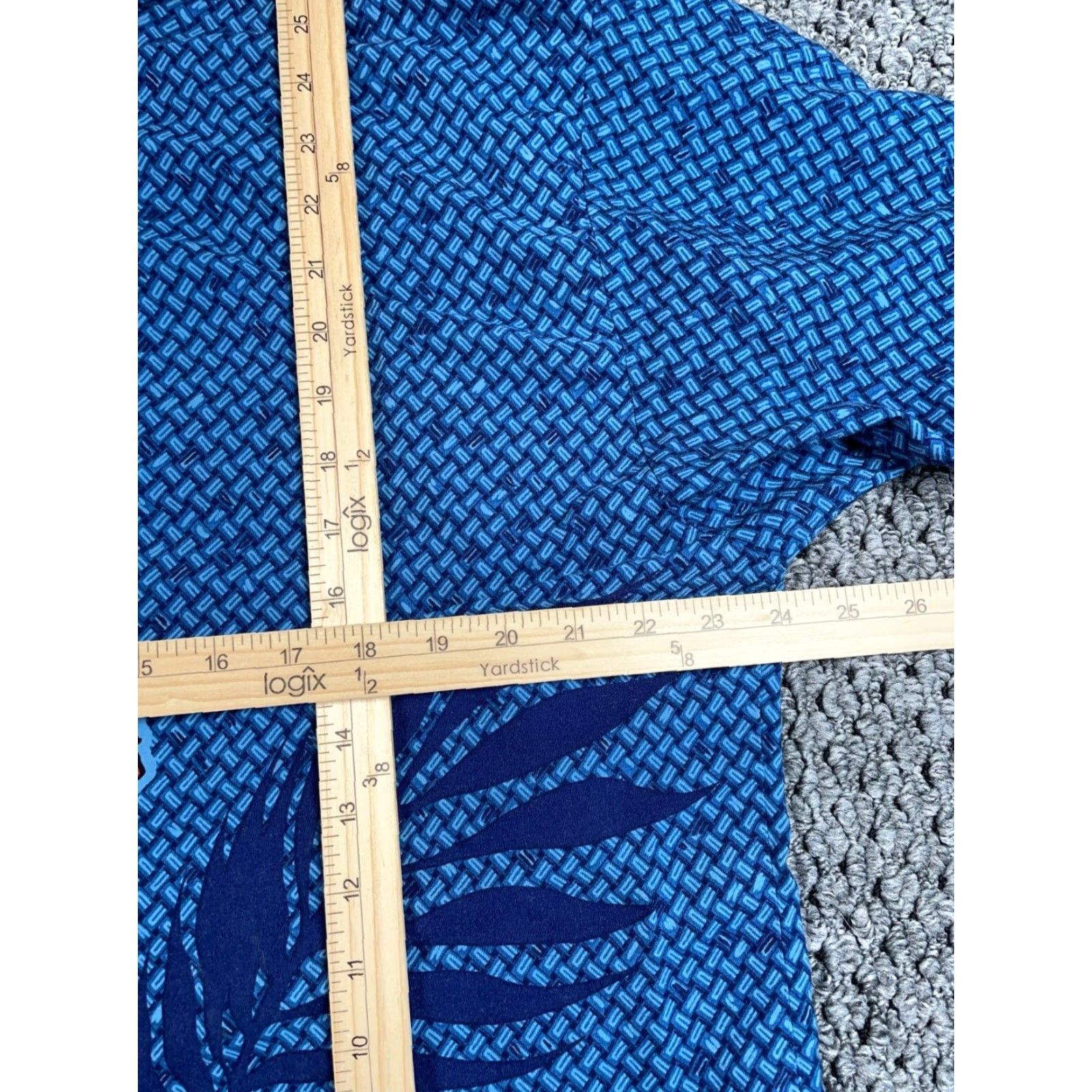 Big Dogs VINTAGE Big Dogs Kahuna Shirt Adult Large Blue Geometric Loop Collar 90s Hawaiian Mens Large (US Made) Size US L / EU 52-54 / 3 - 5 Thumbnail