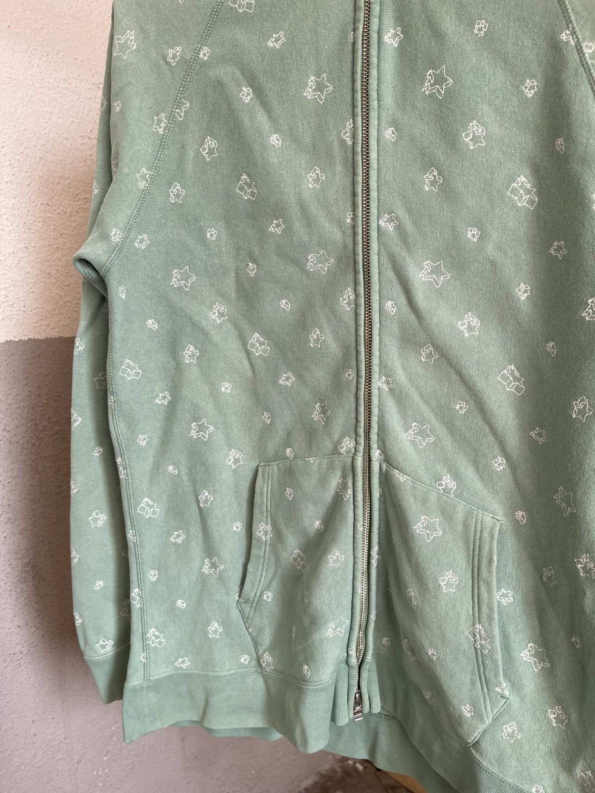 Bape Bape Bapesta All Over Logo Embroidery Full Zip Hoodie Size US L / EU 52-54 / 3 - 2 Thumbnail